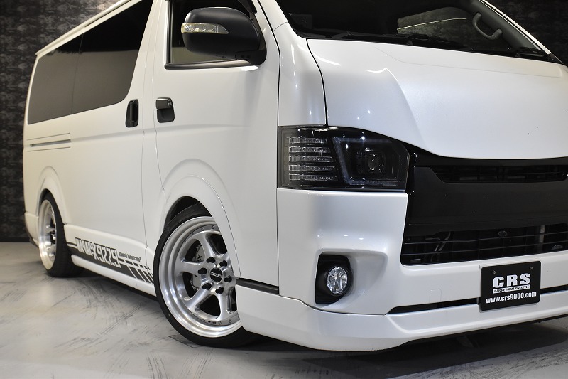 H27年式 ハイエースS-GL 2WD3000cc（ディーゼル車）5人乗車 9万ｋｍ