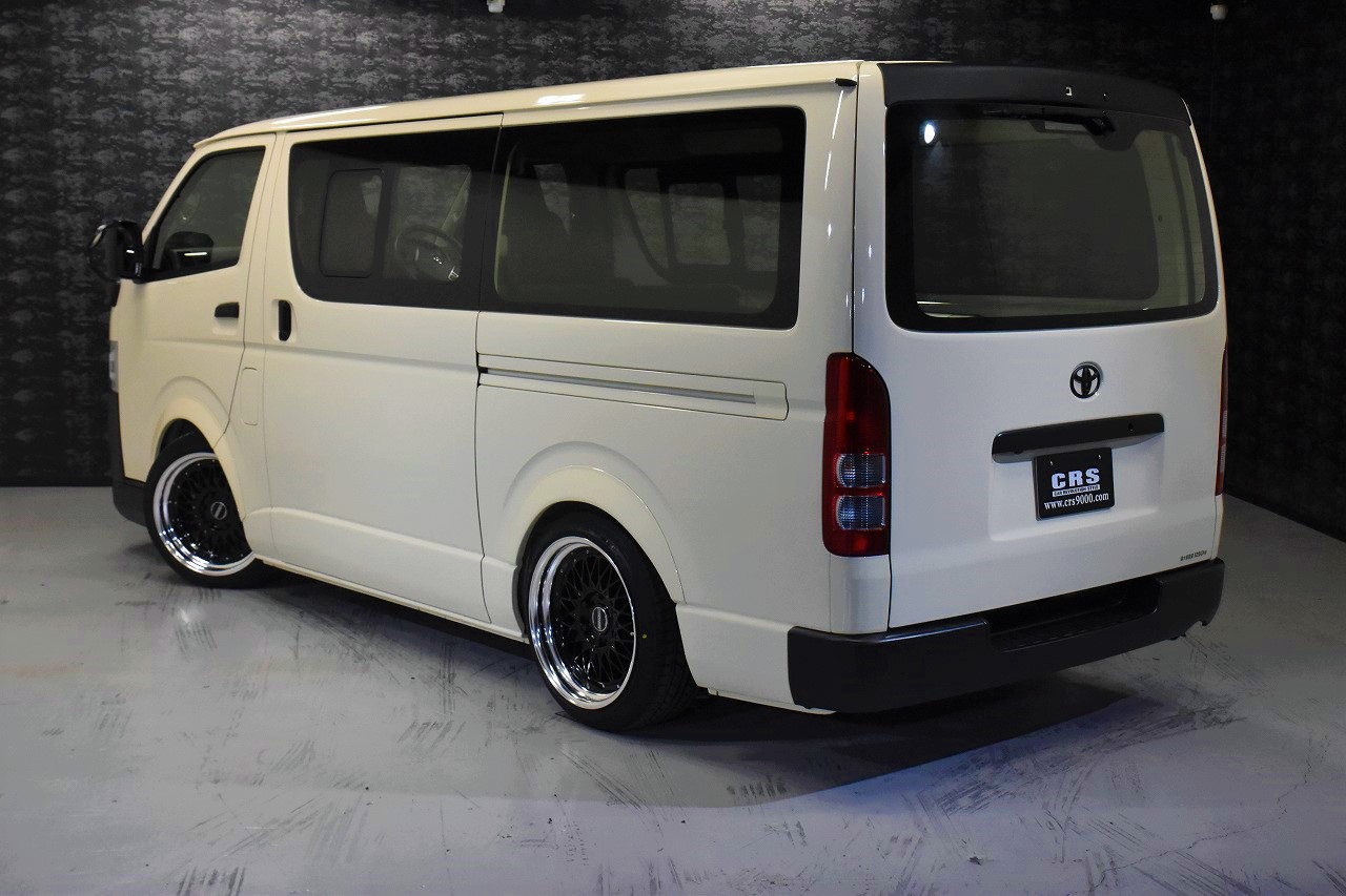 8 ハイエース DX MT車 2WD 2000CC ガソリン車 3/6人乗り 展示車