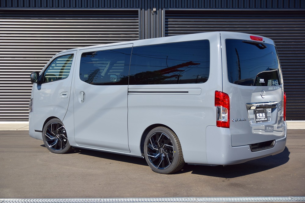 キャラバン グランドプレミアムGX 2WD 2000cc ガソリン | 200系