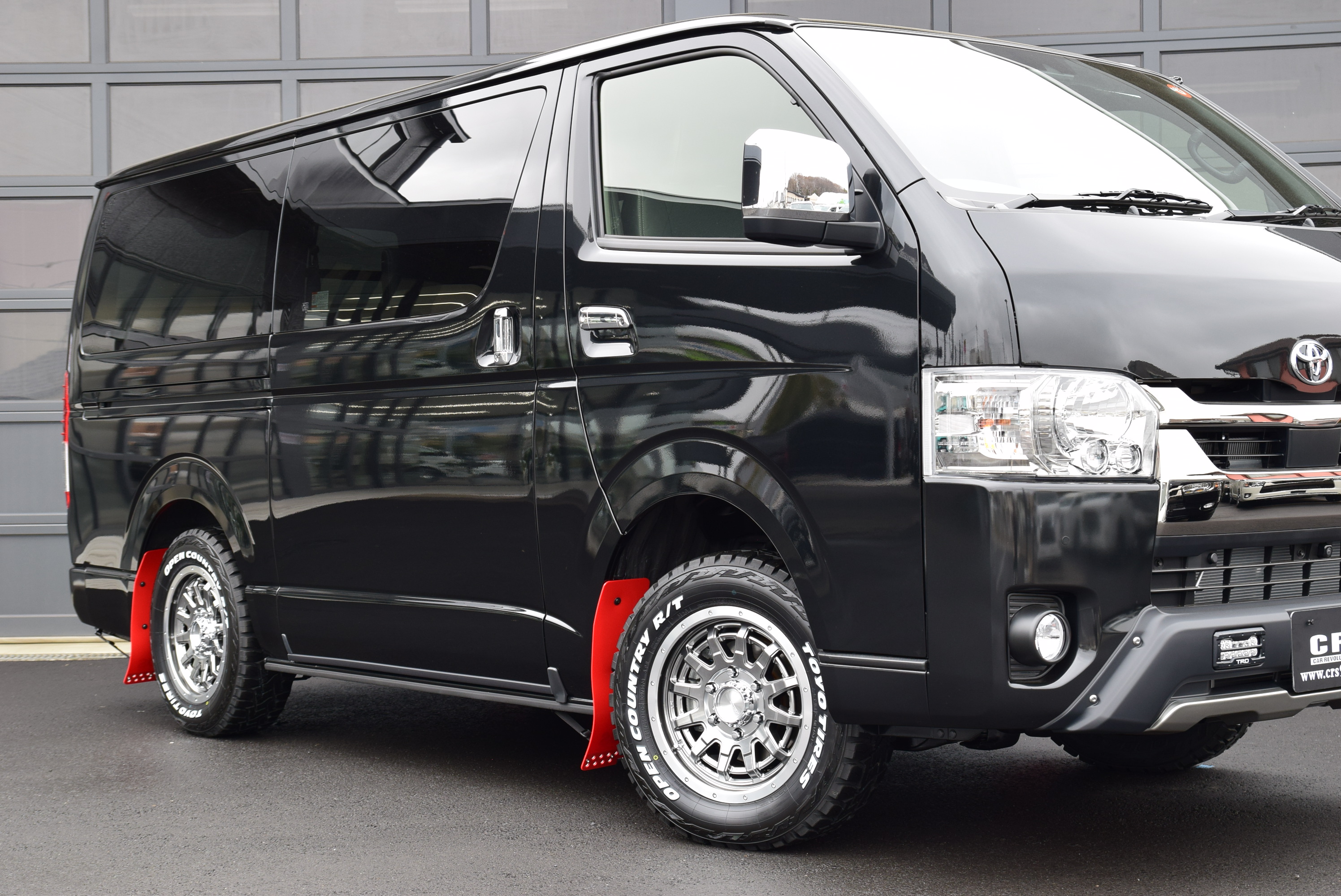ハイエースDPⅡ 4WD 2800cc ディーゼル 2/5人乗り ブラックマイカ