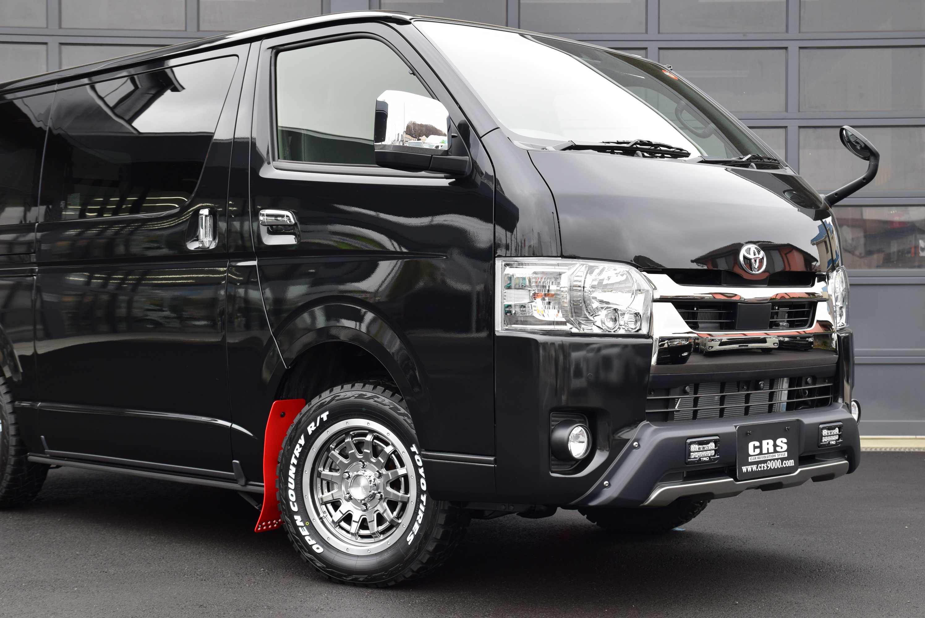 ハイエースDPⅡ 4WD 2800cc ディーゼル 2/5人乗り ブラックマイカ