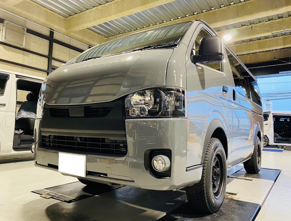 CRS横浜】ハイエースをナルドグレーにオールペン！カスタム満載アゲ