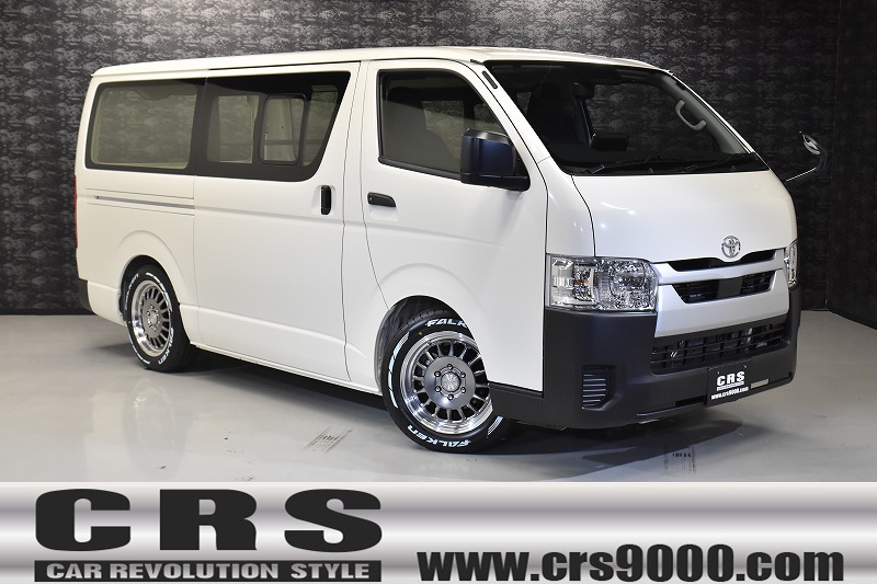18 コントラストパッケージ ハイエース DX 2WD 2,000CC ガソリン
