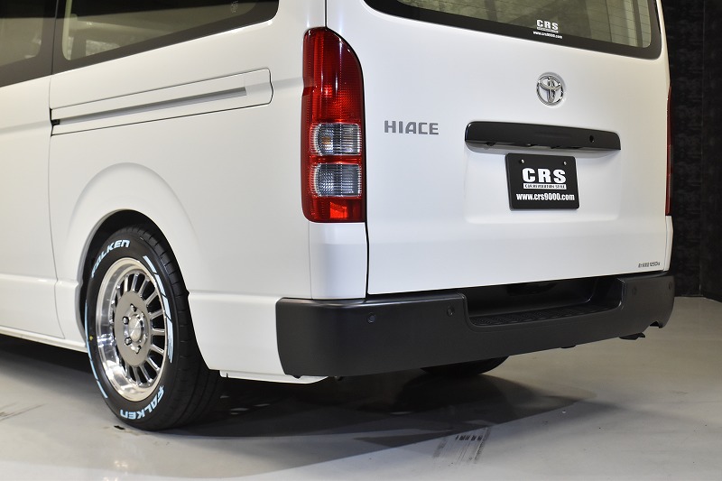 18 コントラストパッケージ ハイエース DX 2WD 2,000CC ガソリン