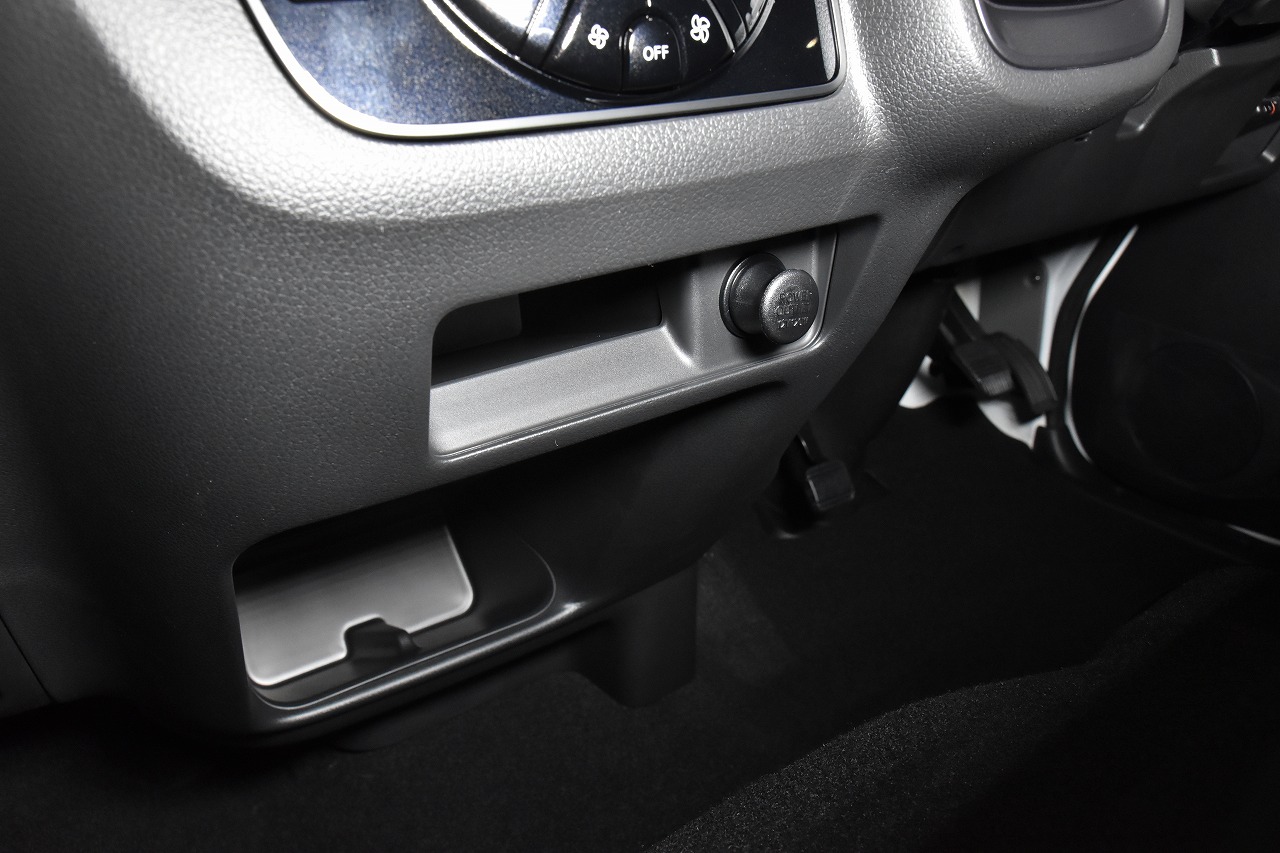 12 キャラバン Grandプレミアムgx 4wd 2500cc ディーゼル車 2 5人乗りオリジナルコンプリート 0系ハイエース Nv350 キャラバン専門店 カスタム 買取 カスタムパーツなら大阪 横浜 東京のcrs