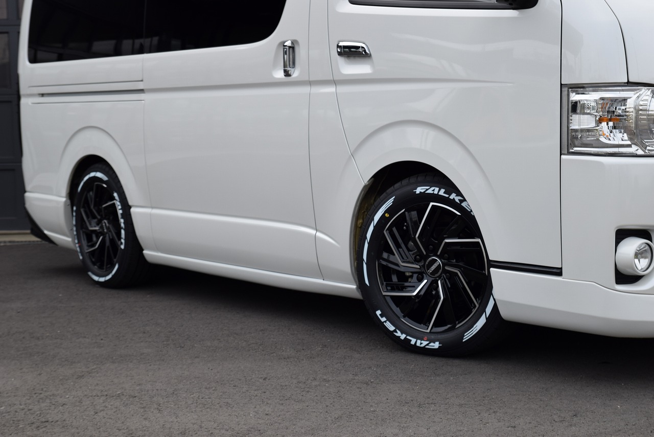 【新車外し】【トヨタ　ハイエース】 ボンネット　ホワイトパールクリスタルシャイン 純正パーツ】トヨタ 200系 ハイエース 純正 ボンネット ホワイト