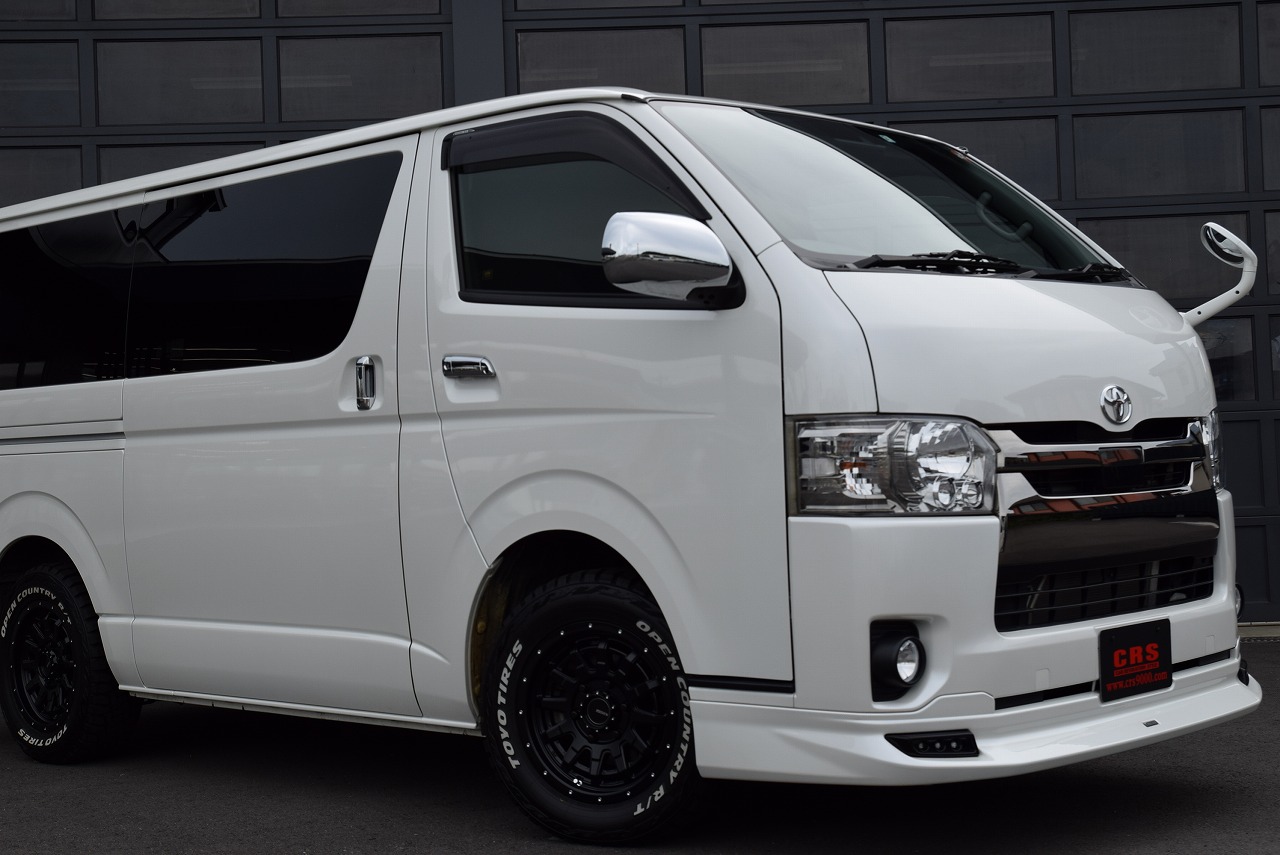 5型ハイエース 2,000ccガソリン 2/5人乗り ホワイトパール