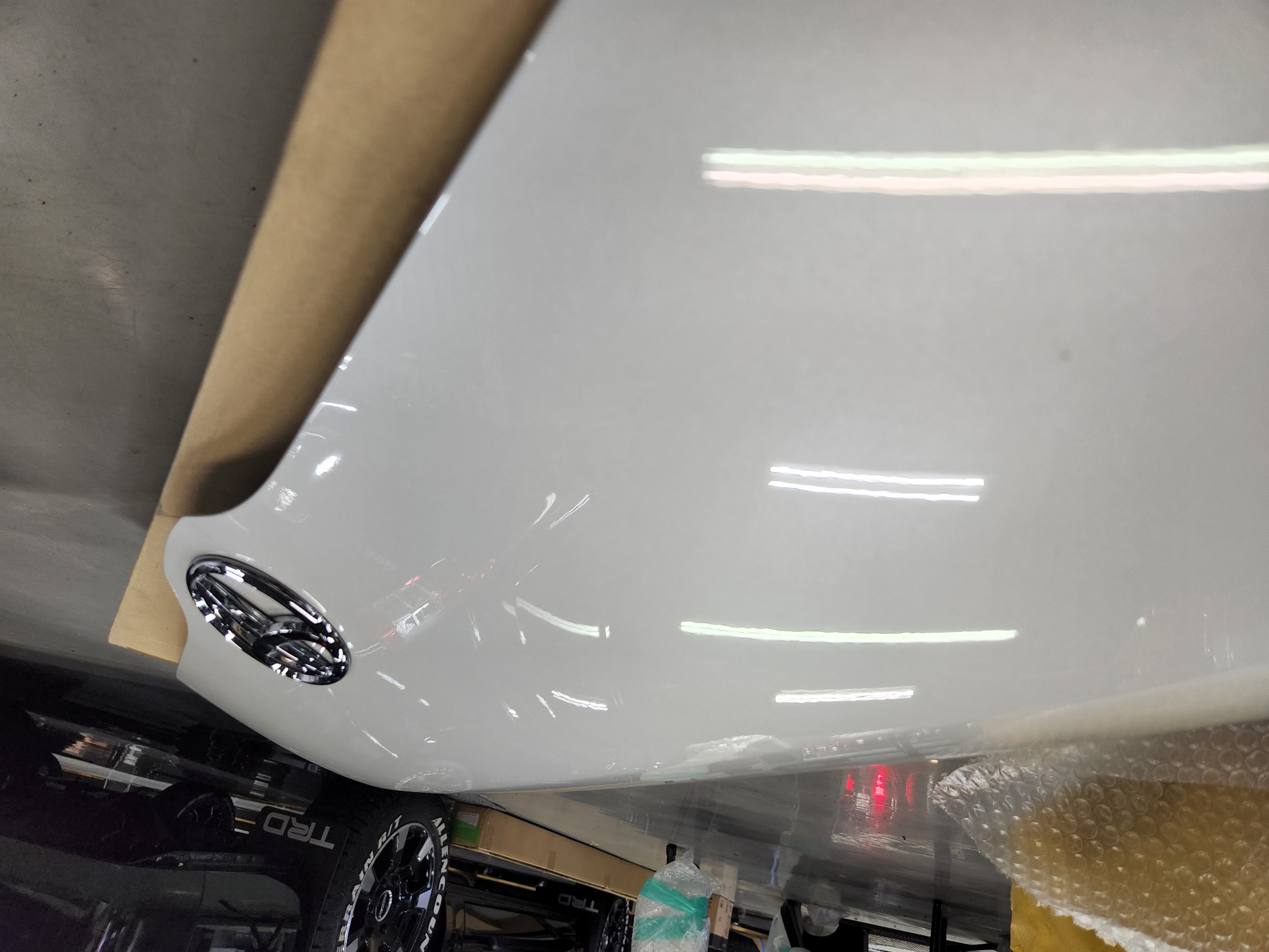 ハイエース カスタム】CRS大阪 純正ボンネットをスムージング