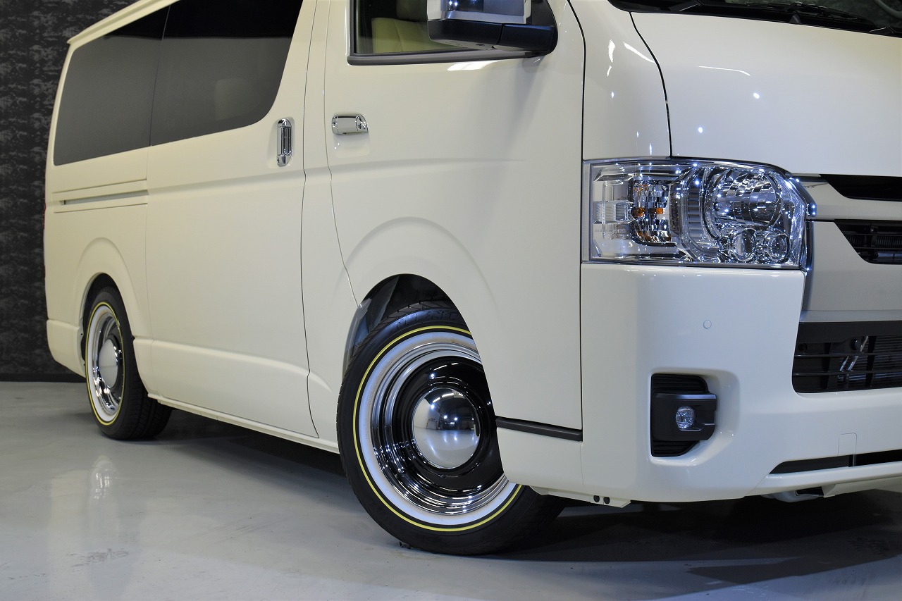 8 ファミリーPKG ハイエース S-GL 2WD 2,000CC ガソリン車 5人乗り