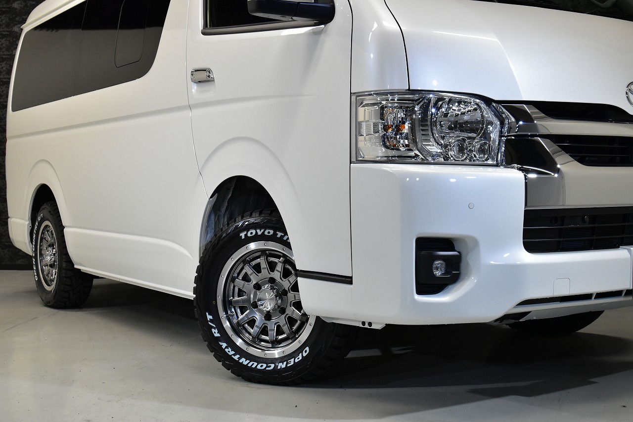 4 CRSコンプリート ハイエース ワゴンGL 4WD 2,700CC ガソリン車