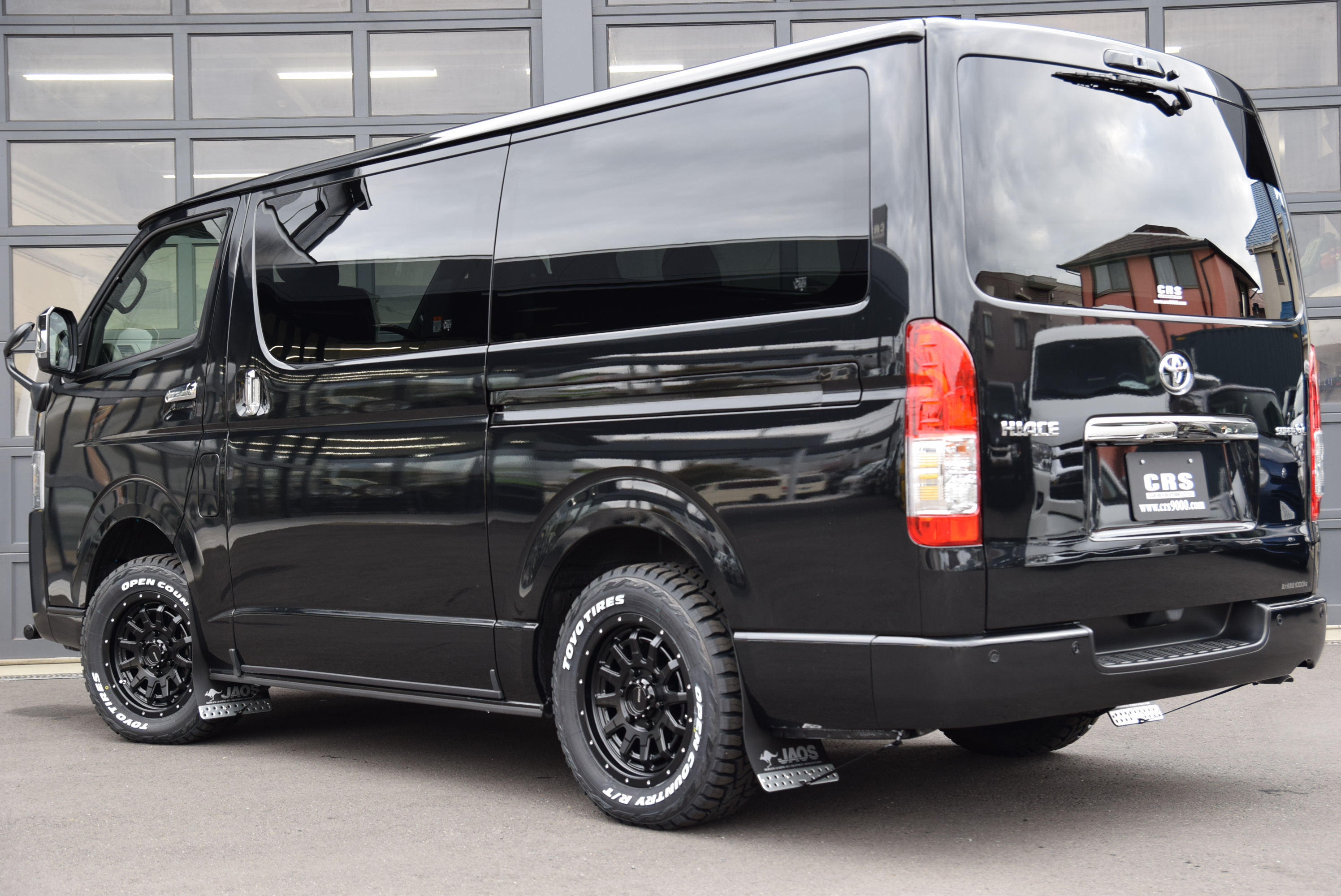 ハイエース 4WD 2800cc ディーゼル 2/5人乗り ブラックマイカ オフ