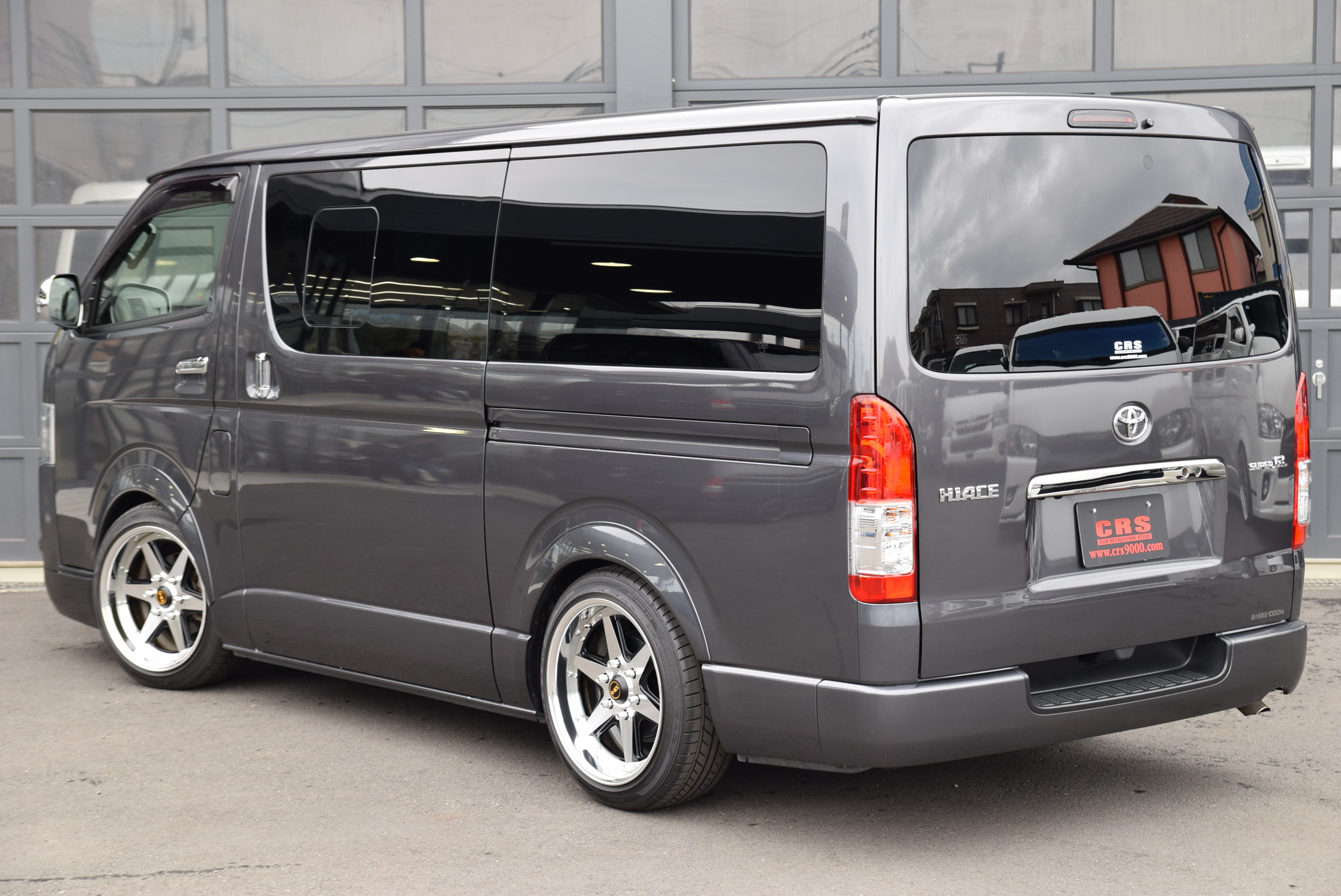 ●ハイエース200系ダークプライムS-GLセンター&リヤピラートリム新車外し品● ○ハイエース200系ダークプライムS-GLセンター&リヤピラートリム