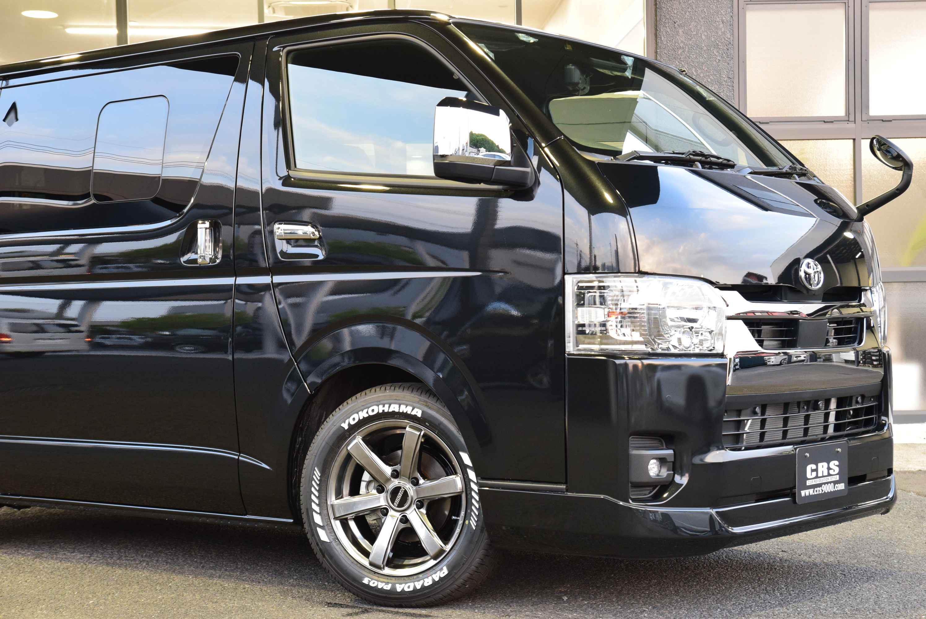 新車 ハイエースDPⅡ 2WD 2000cc ブラックマイカ CRSコンプリート