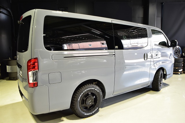 2000個限定ハイエースプレミアムオートコンテナBOX ブラック
