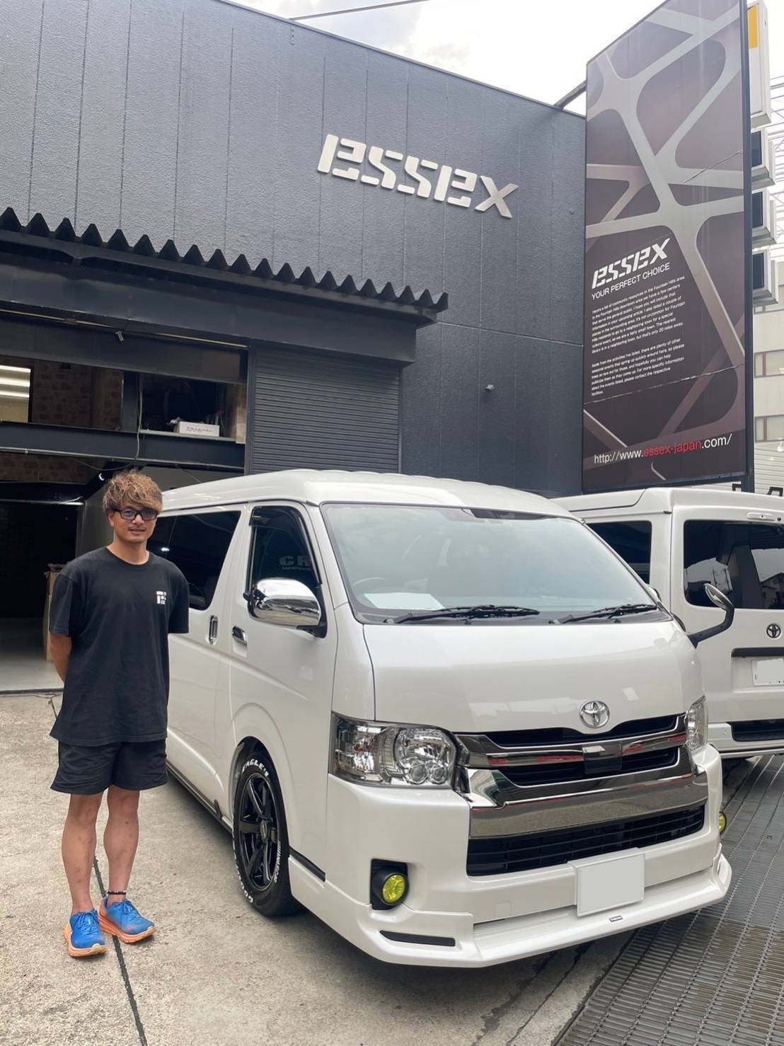 75【お客様納車情報】CRS大阪でご契約頂いた方のハイエースご紹介