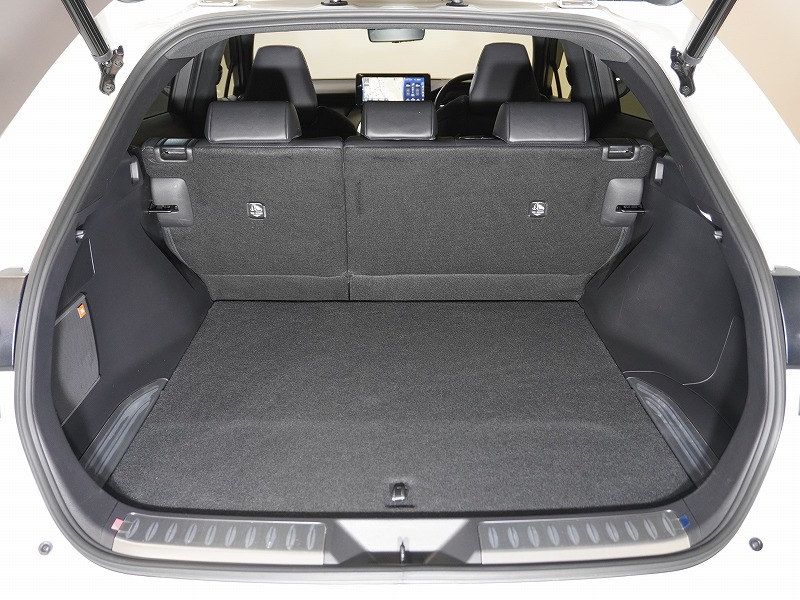 3681 令和3年式 ハリアー Z “Leather Package” 2WD 2,000cc