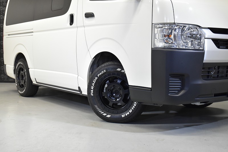 3820 令和4年式 ハイエース DX 2WD 2,000cc (ガソリン車) 3/6人
