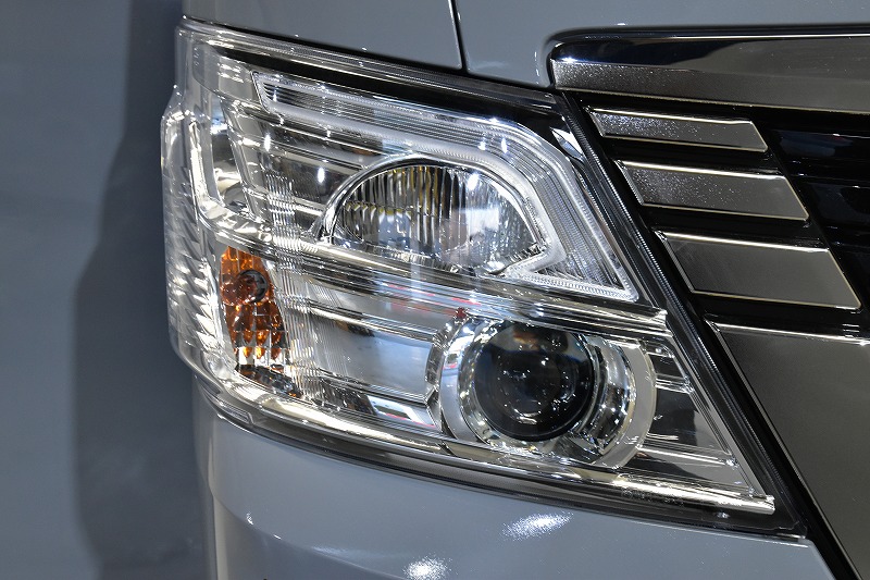 日産 NV350キャラバン4D KS4E26 GX 2500 フロントグリル