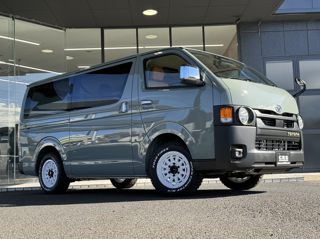 3909.令和6年式 ハイエース スーパーGL 2,000㏄ ガソリン車 登録済み未