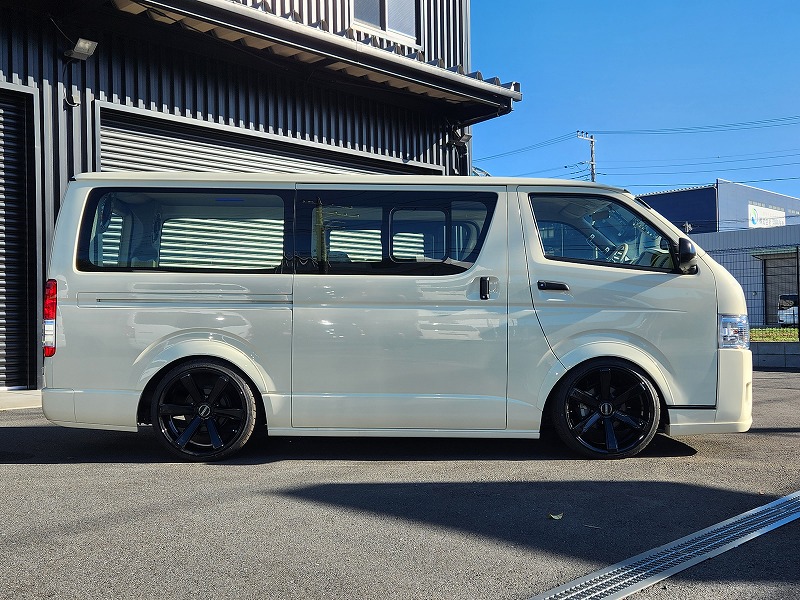 3870 ハイエース DX 2WD 2800cc ディーゼル車 3人乗り 2万km 3870 ハイエース DX 2WD 2800cc ディーゼル車 3人乗り 2万km