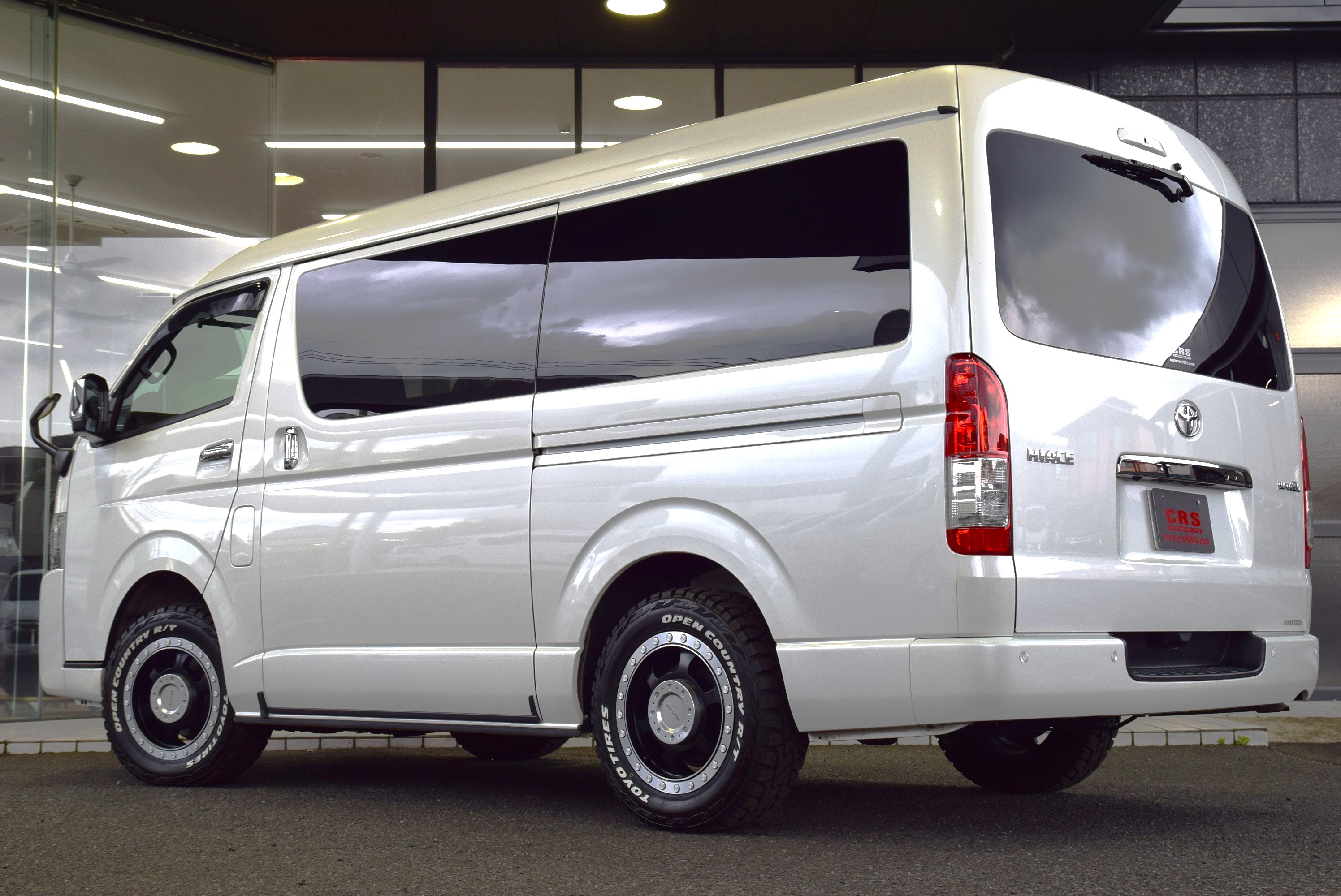 トヨタ　ハイエース　スーパーGL ダークプライム２　純正リアシート［発送不可］ ハイエース 中古品 トヨタ純正 200 スーパーGL ダークプライムII