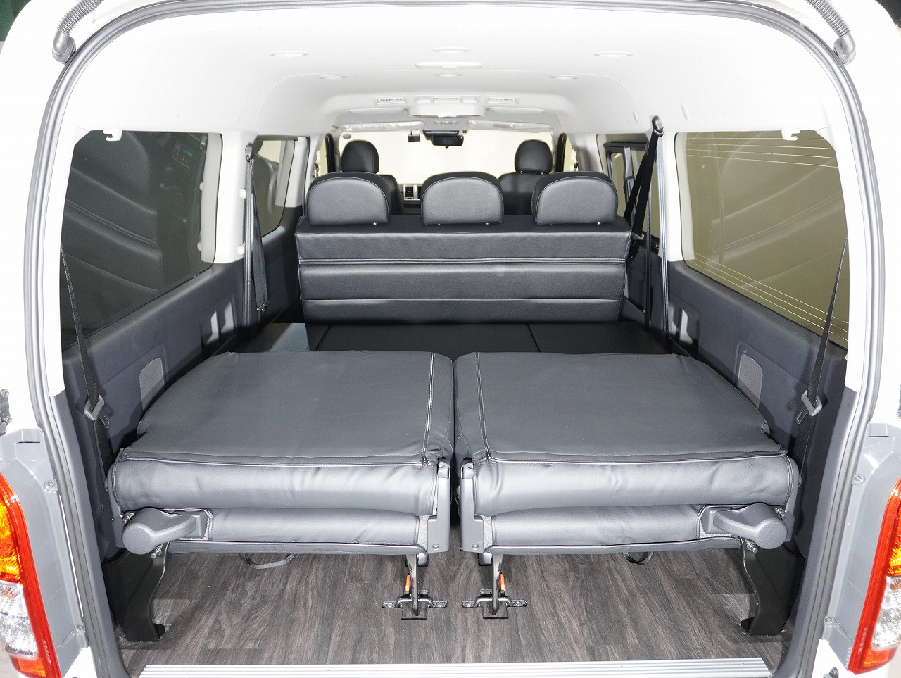 美品！愛知県引き取り限定】ハイエースワゴンGL ベッドキット レザー  
