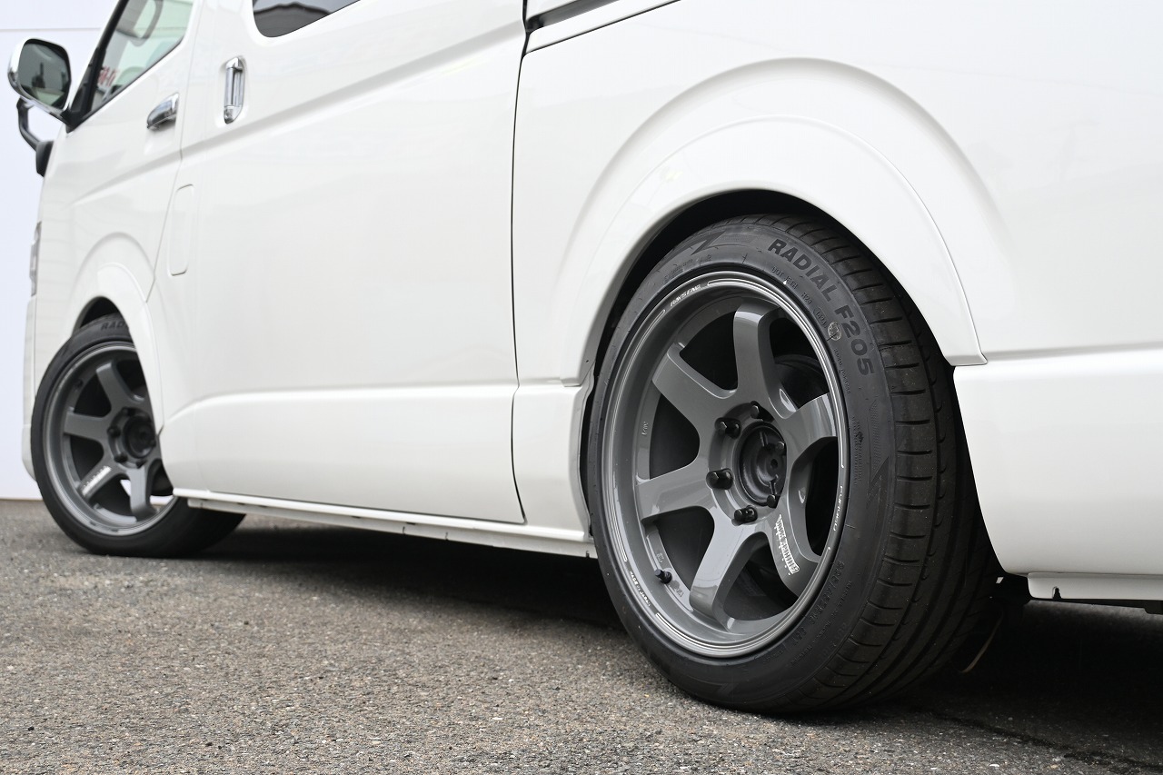 4135 平成28年式 ハイエース スーパーGL DP 2WD 2,000cc (ガソリン車 
