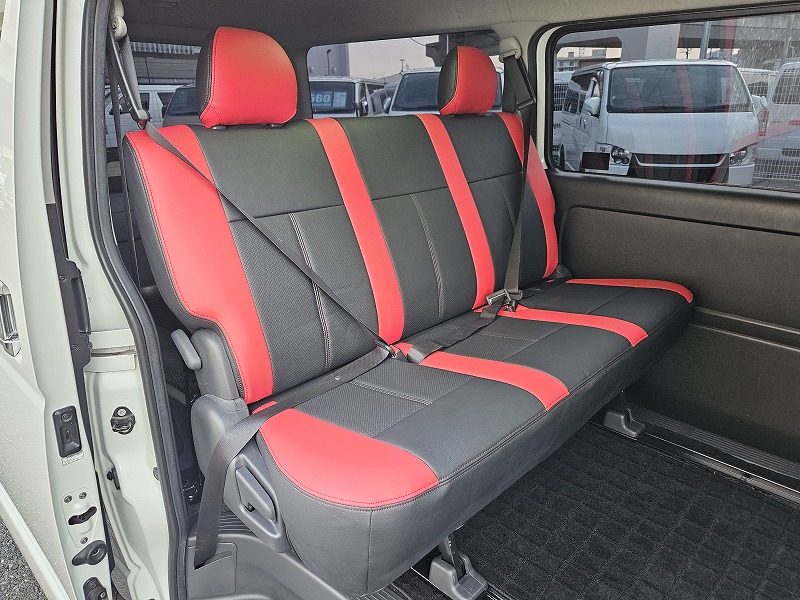 ハイエース200系　5型　平成30年式新車より取り外し　しました。 4592 平成30年式 ハイエース スーパーGL ダークプライム 2WD 2000cc