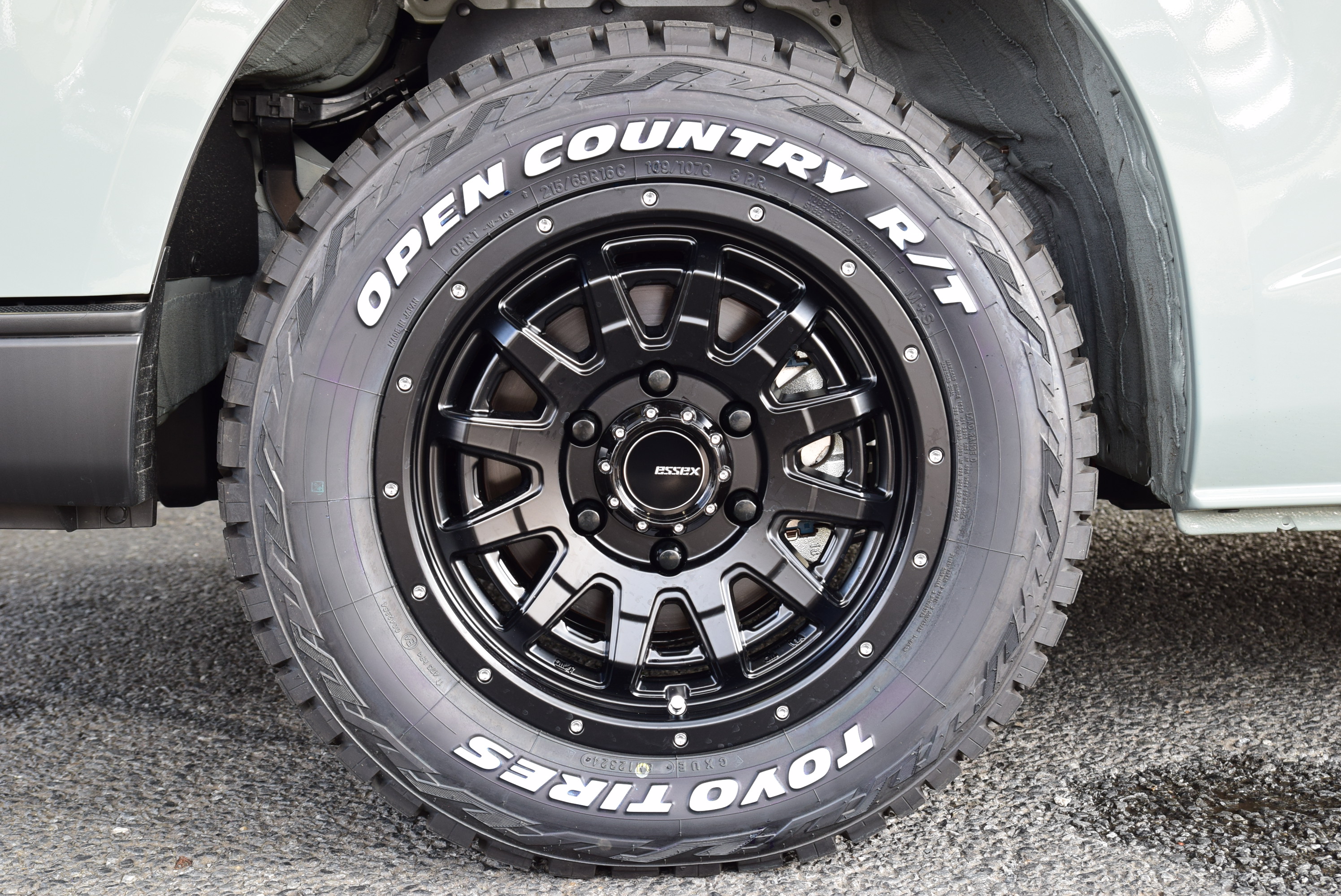 2025.3.29納車ハイエーススーパーGL純正ホイールタイヤ4本セット