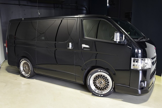 新車外し 200系ハイエーススーパーGLダークプライムS 9型 ディーゼル