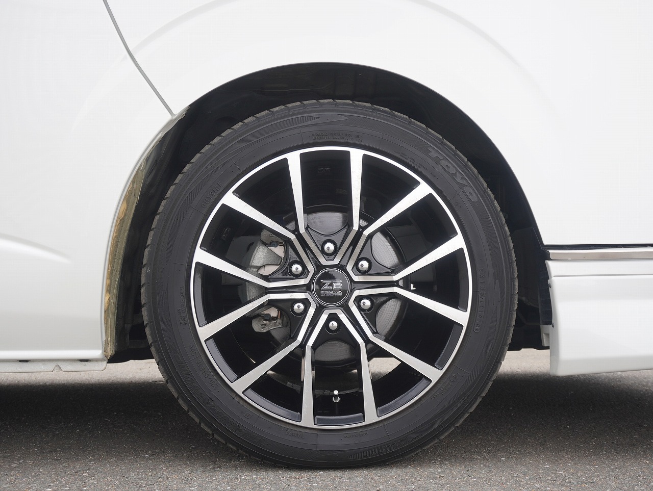 トヨタ200系ハイエース 純正オプション15インチアルミホイール！ 6J ＋35 pcd139.7-6H スーパーGL ダークプライム KDH TRH  商品细节 | JDirectItems Auction | One Map by FROM JAPAN