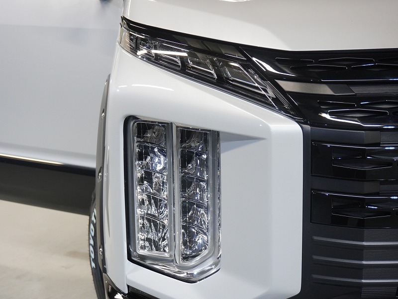 4989 令和7年式 三菱デリカ D:5 CHAMONIX 4WD 2,300cc (ディーゼル車