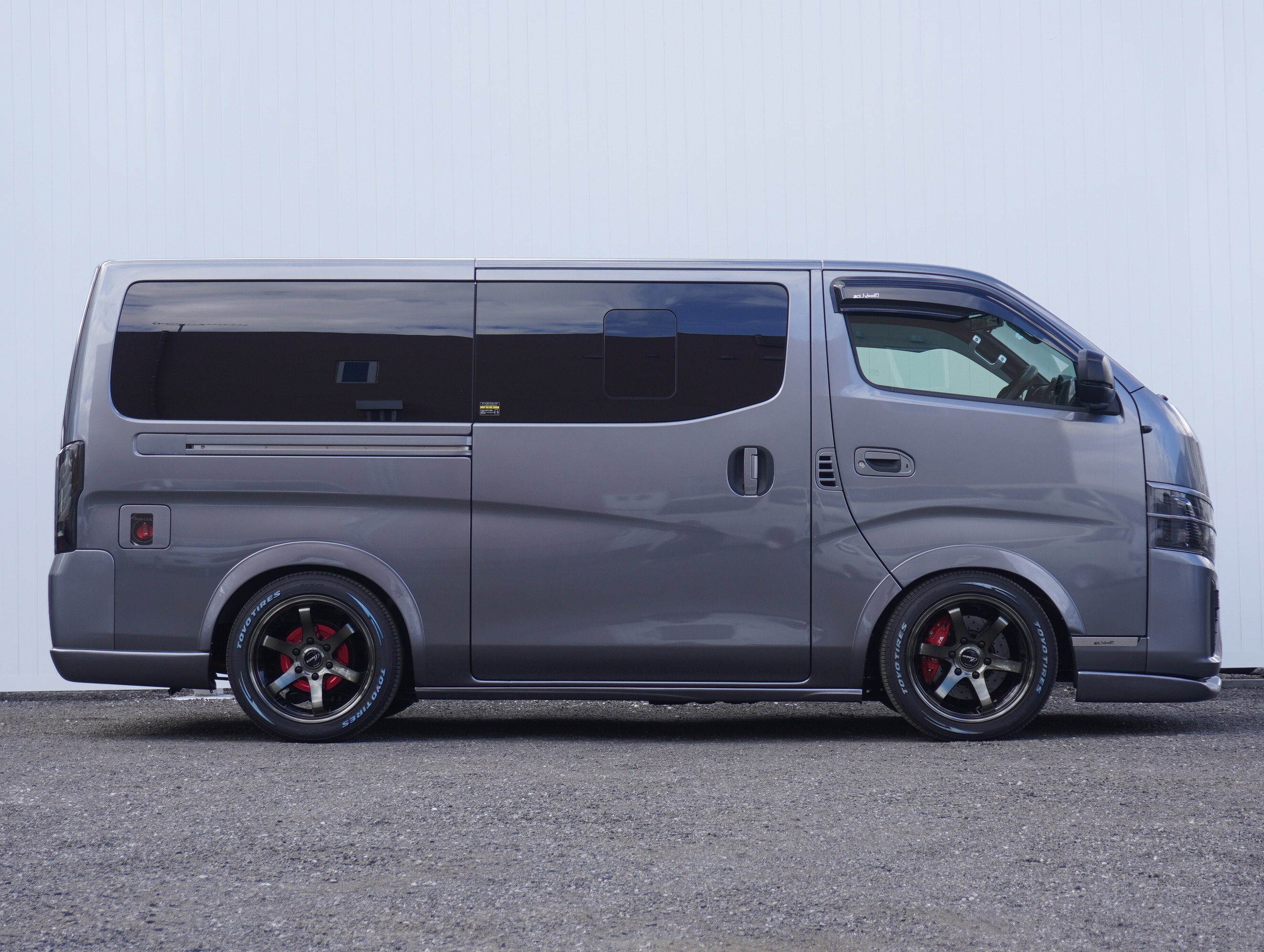 5204 令和5年式 キャラバン GRANDプレミアムGX 4WD 2400cc