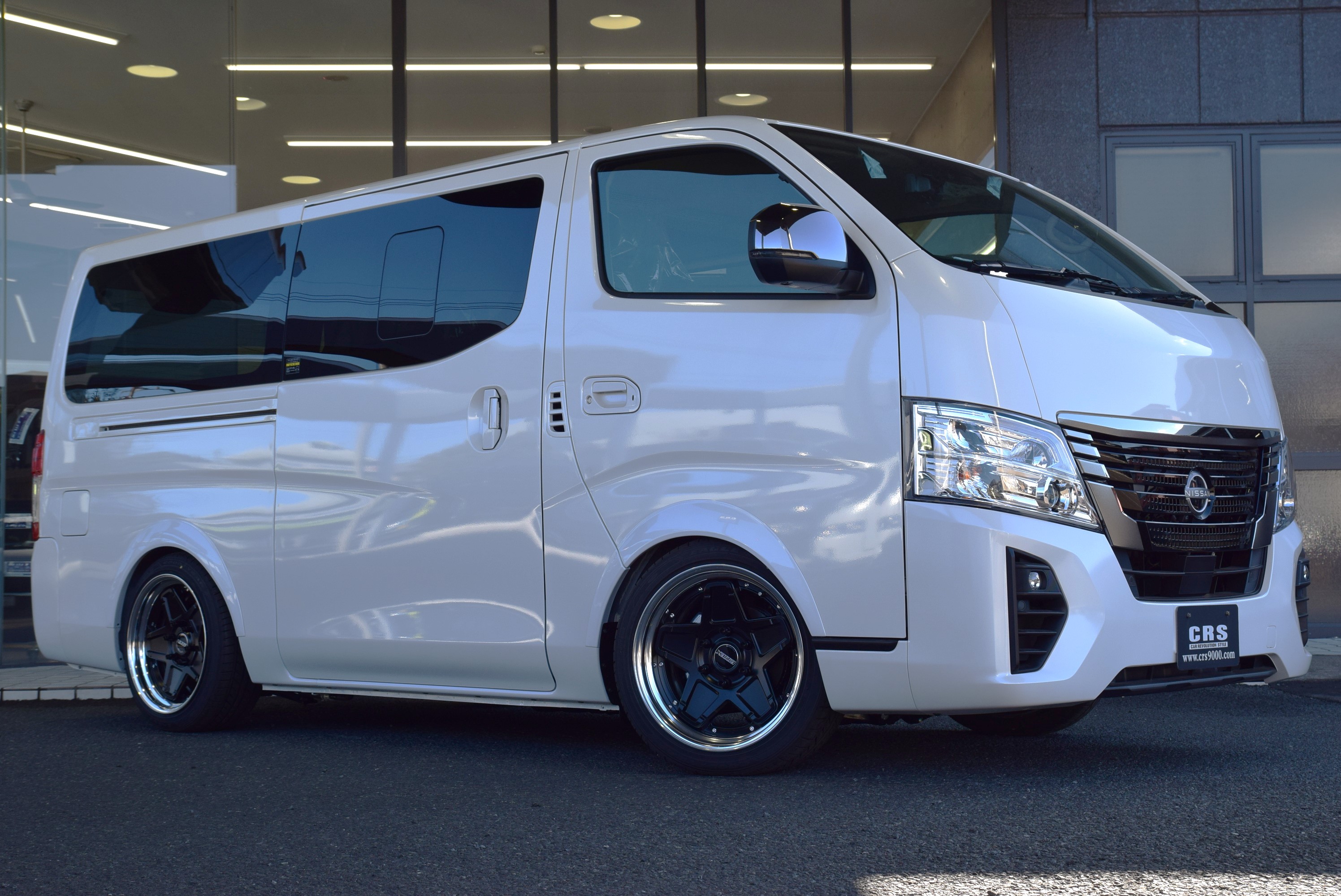 4830 キャラバン グランドプレミアムGX 2WD 2,000cc (ガソリン車) 5人