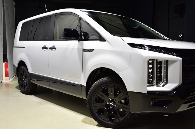 4990.令和7年式 デリカD:5 シャモニー 4WD 2,300㏄ ディーゼル車 走行8