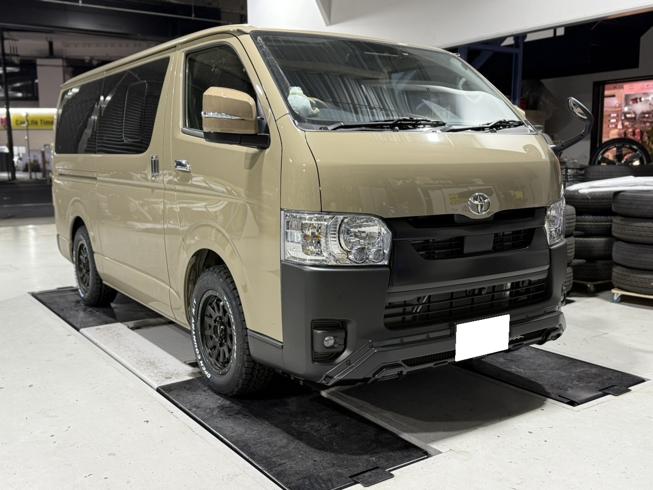 横浜市引取希望　16×7J 6穴 139.7　+25 ハイエース　キャラバン CRS横浜 ハイエースキャラバンカスタム 外装、アルミカスタム | 200系