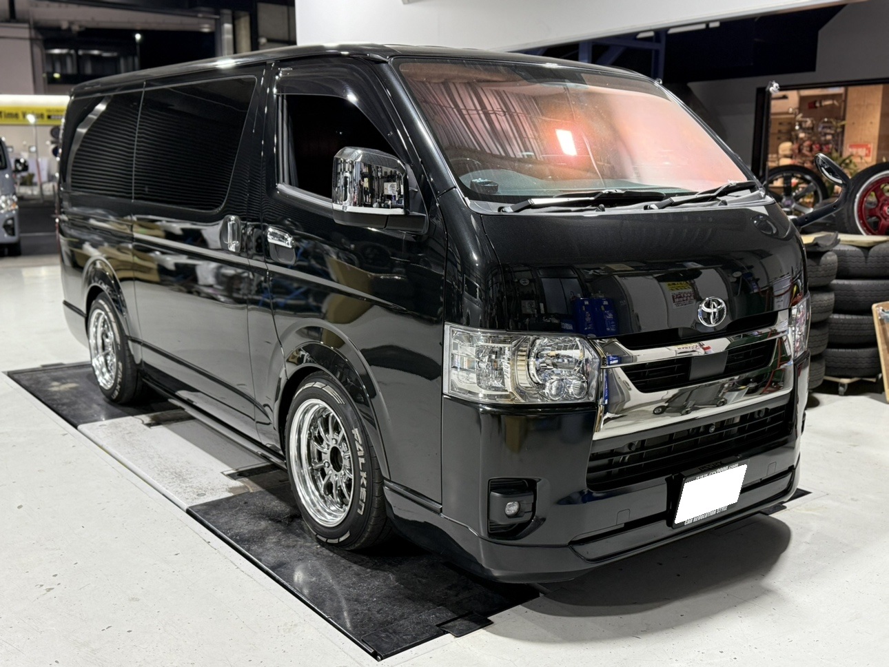 CRS横浜 ハイエース／キャラバンカスタム アルミ、外装カスタム | 200