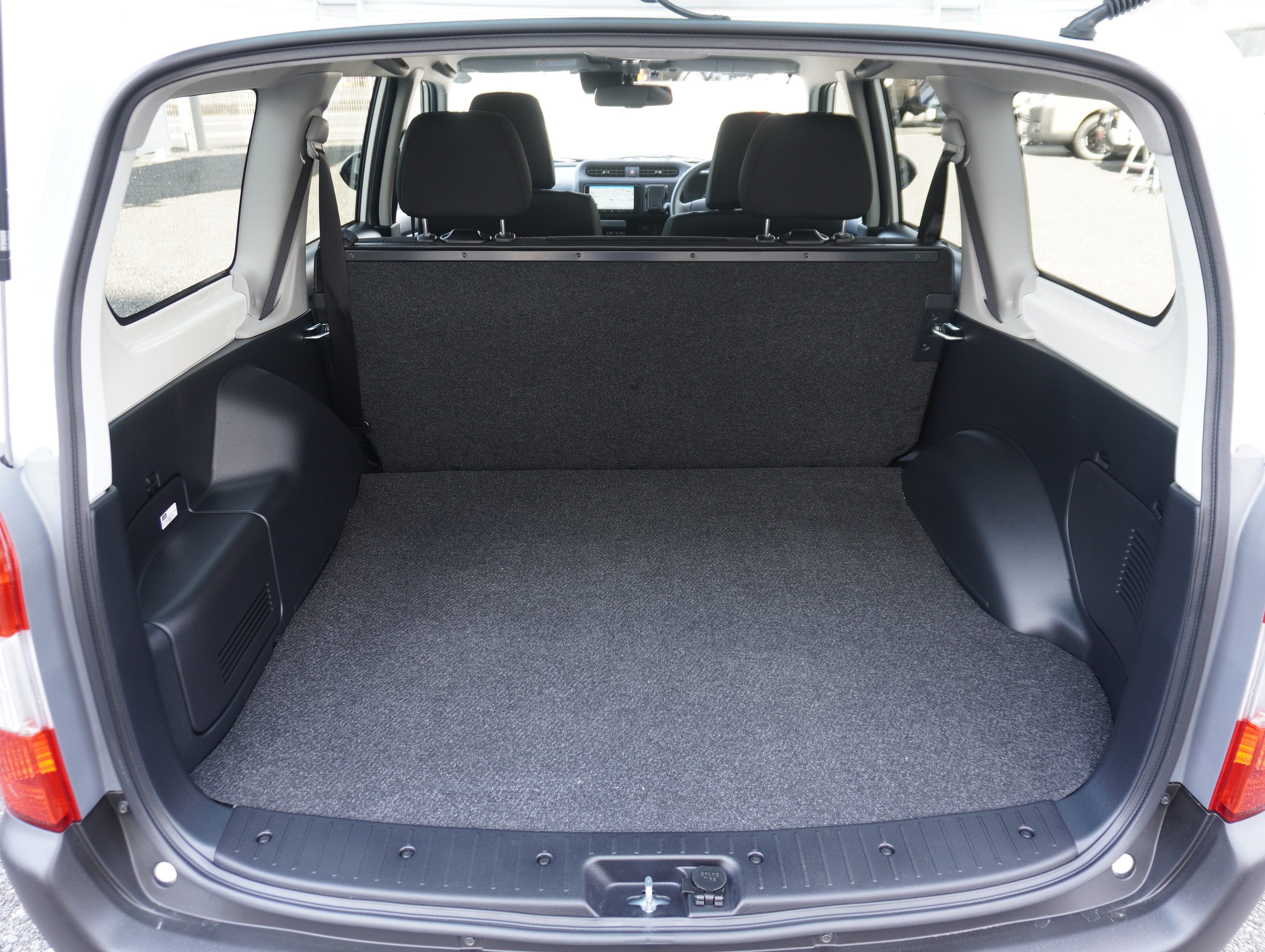 4950 プロボックス ハイブリッド F 2WD 1500cc ガソリン車 5人乗り