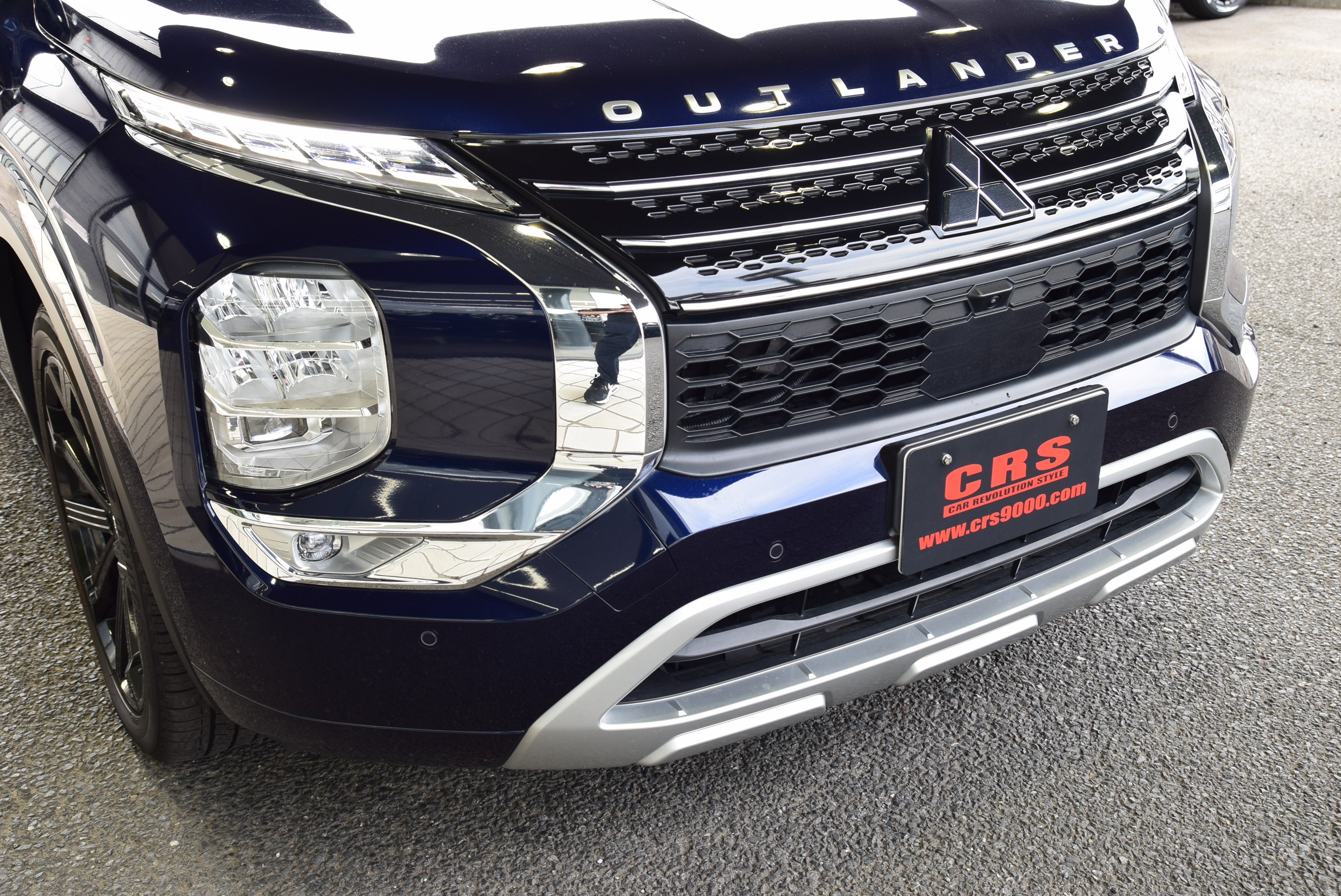 5535 令和5年式 アウトランダーPHEV P7人乗り 4WD 2,400