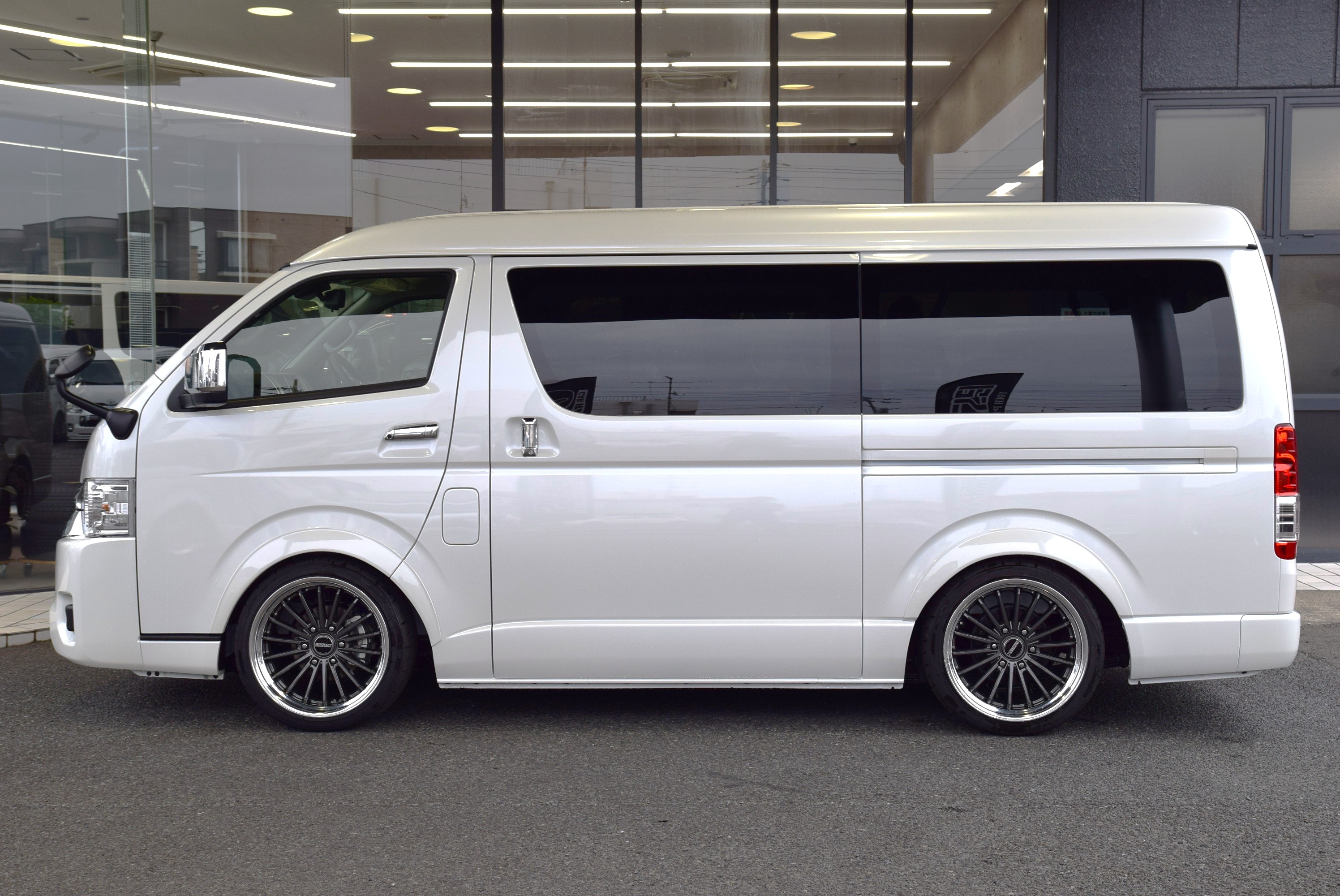 ハイエース トヨタ ハイエース 2.7 GL ロング ミドルルーフ 4WD(R08年式,新車) | FLEX
