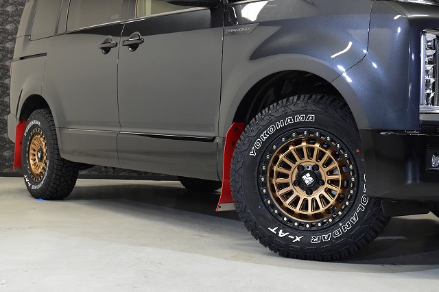 5582 令和7年式 三菱デリカ D:5 CHAMONIX 4WD 2,300cc (ディーゼル車