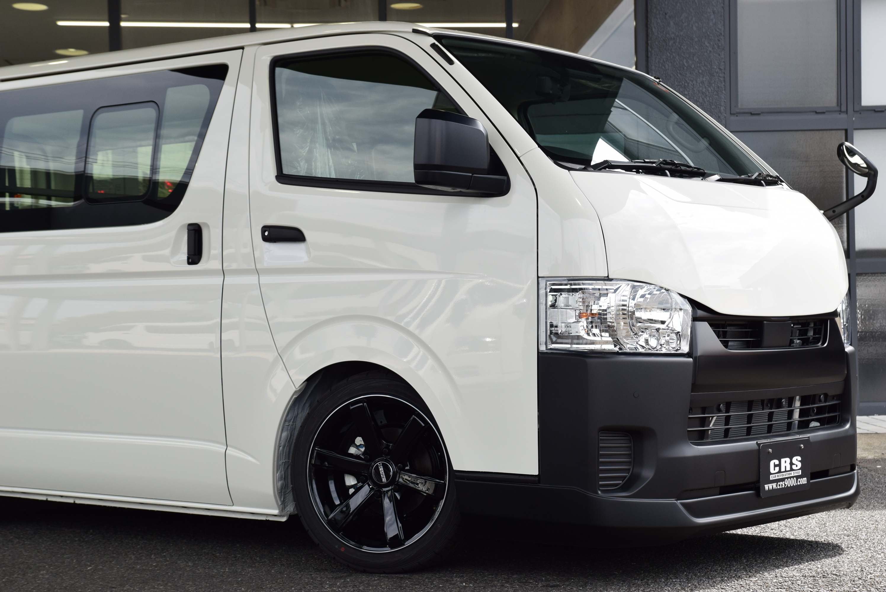 5674 ハイエースバン DX コントラストPKG 2WD 2,000CC ガソリン車 3/6