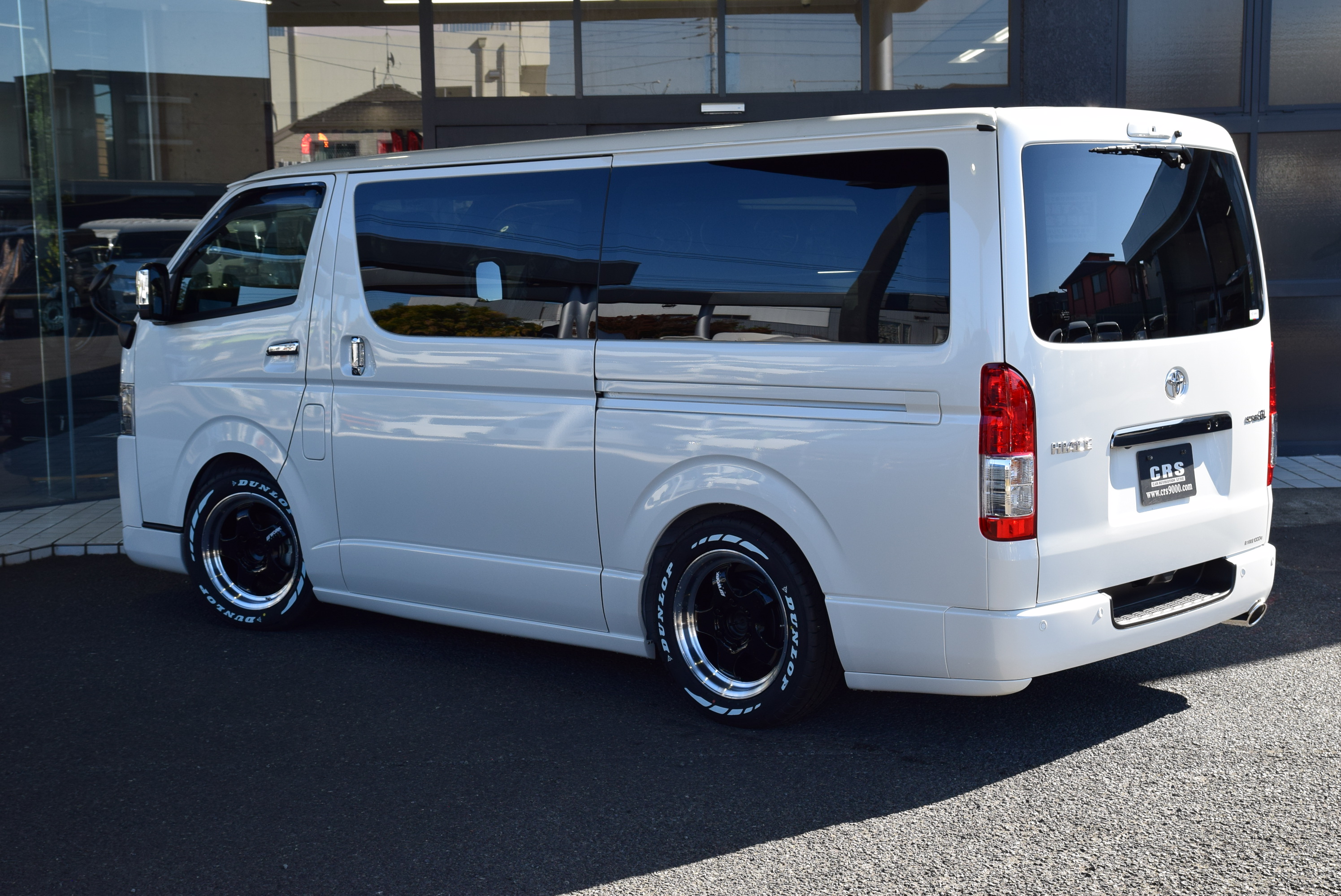 5847 令和7年式 登録済み未使用車 ハイエース スーパーGL ダーク