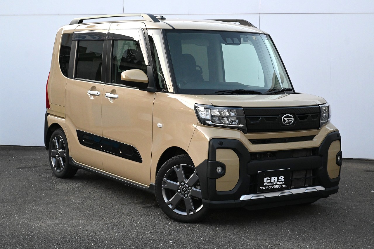 6401 令和4年式 ダイハツ タントクロス ファンクロスターボ 2WD 660cc