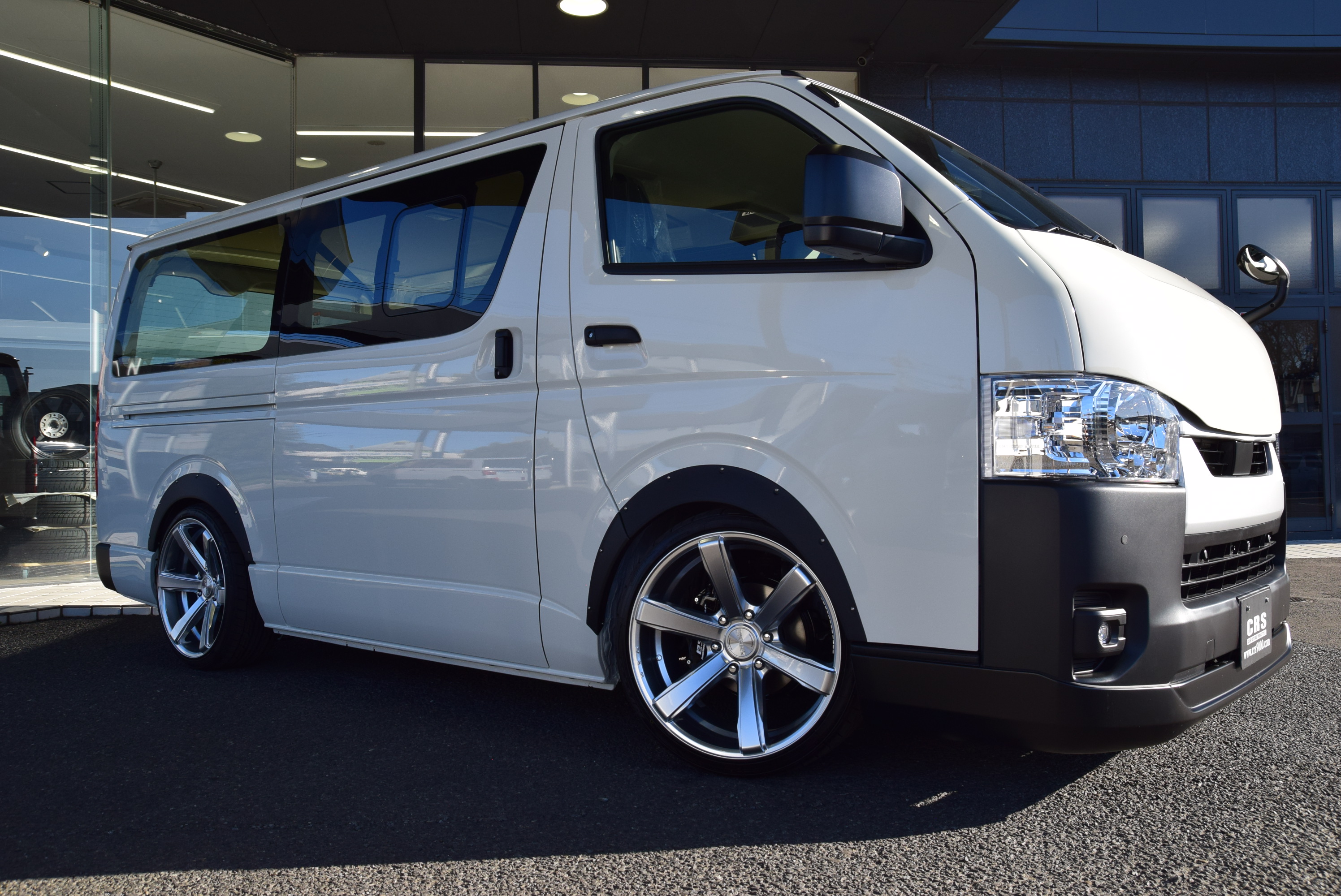 6069 令和7年式 ハイエースバン DX 2WD 2,000cc ガソリン車 0Km 新車未