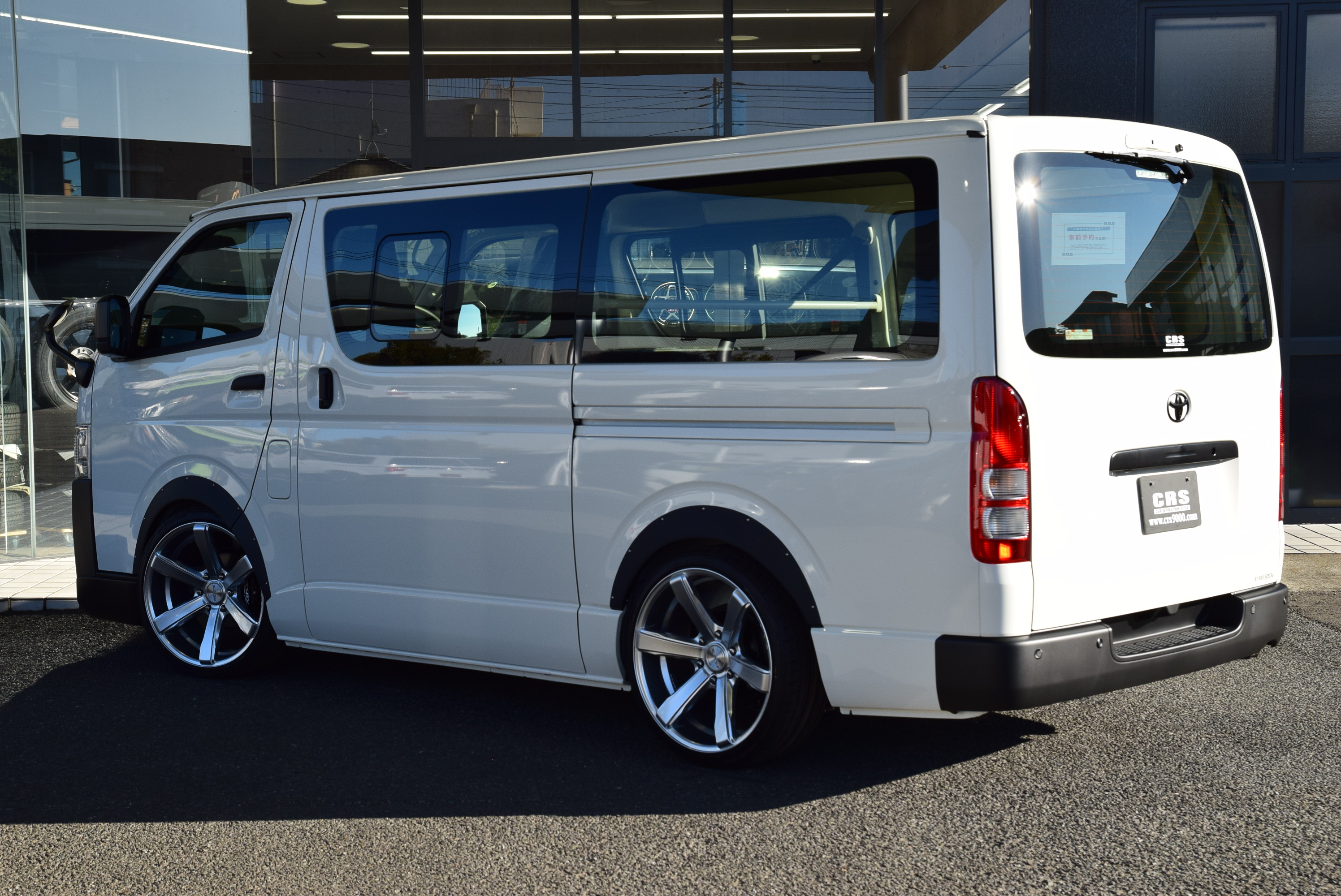 6069 令和7年式 ハイエースバン DX 2WD 2,000cc ガソリン車 0Km 新車未