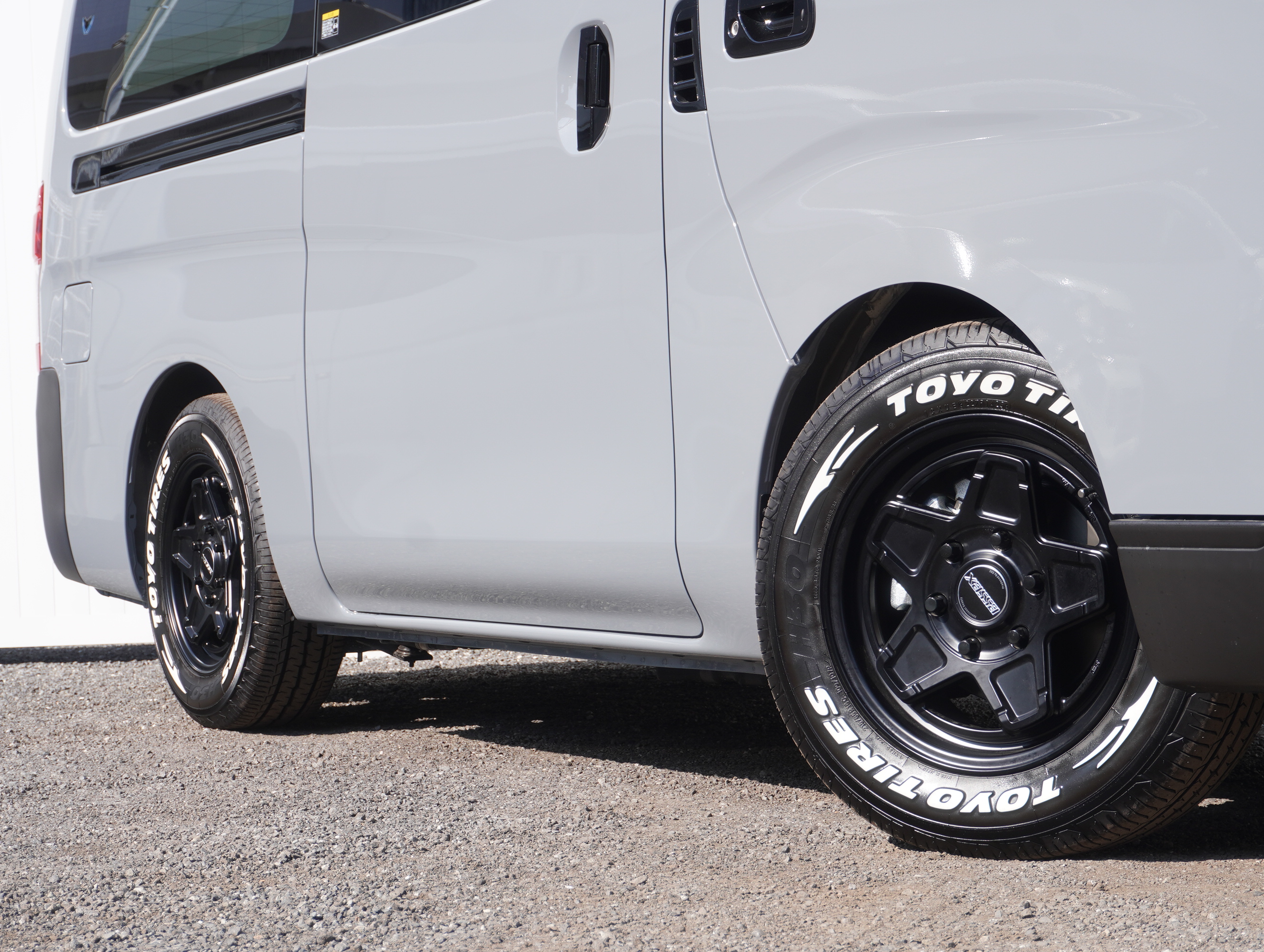 5814 令和7年式 キャラバン プレミアムGX OutdoorBlackEdition 2WD