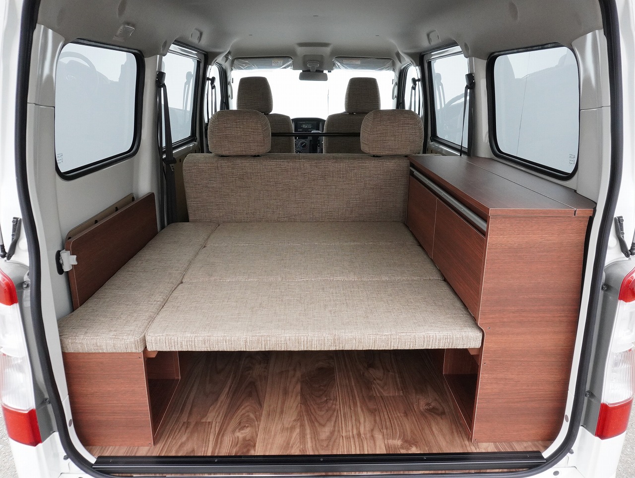 5901 【内装架装車 Attics mini T2】タウンエースバン GL 4WD 1,500cc