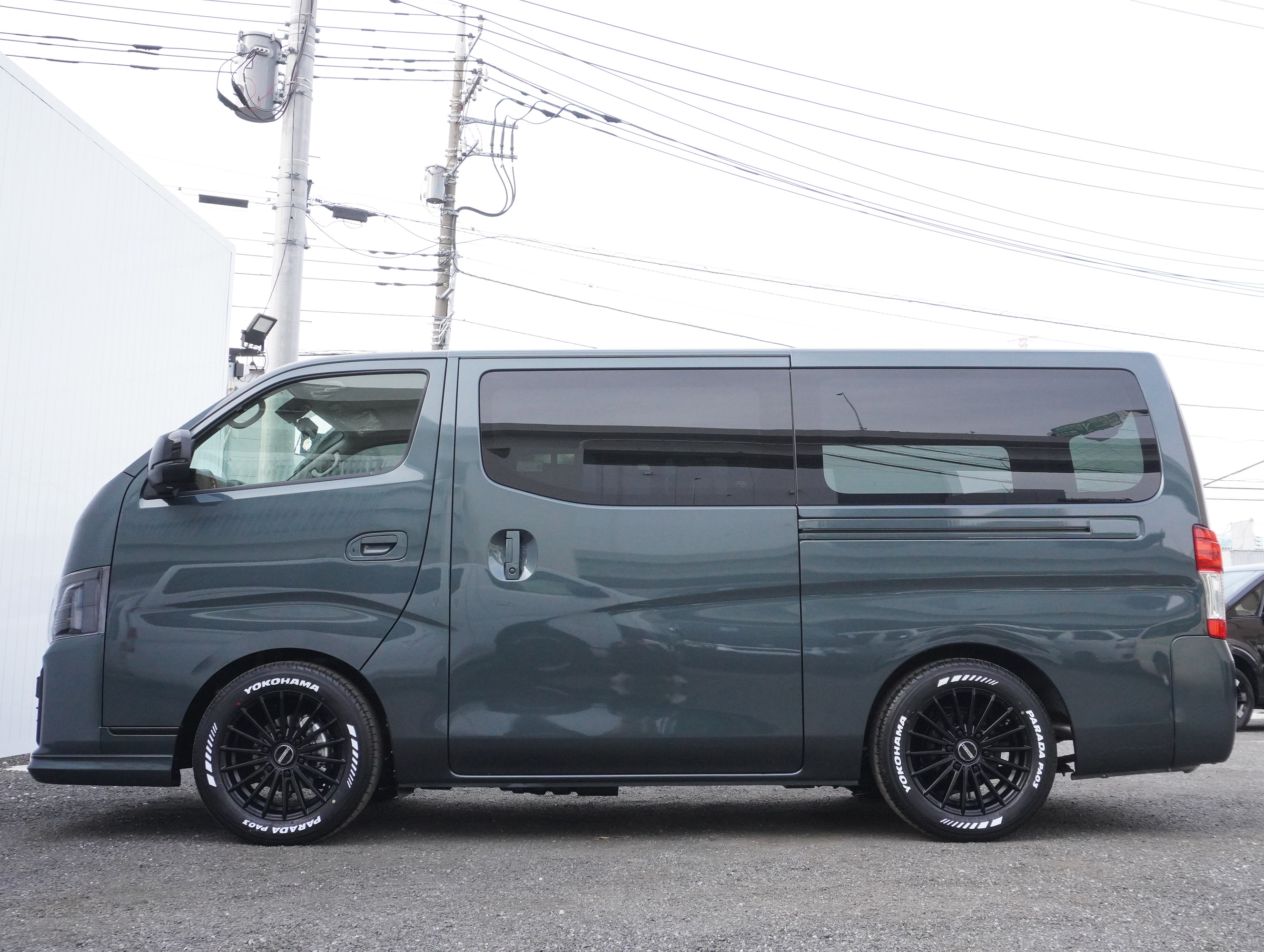6013 令和7年式 キャラバン GRANDプレミアムGX 2WD 2400cc ディーゼル 