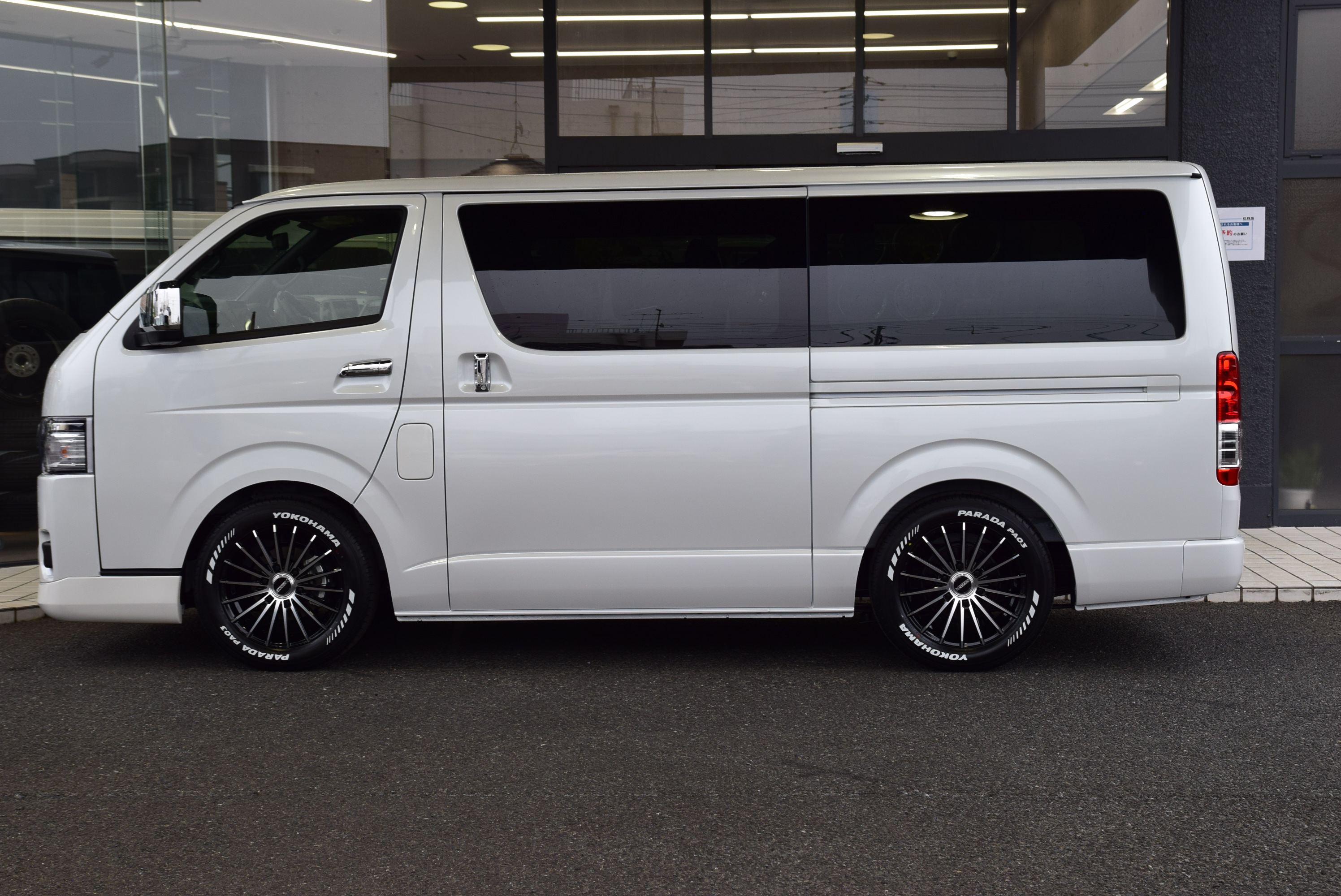 6618 9型ハイエースバン S-GL DARK PRIMEⅡ ガソリン車 2WD 2000cc 2/5